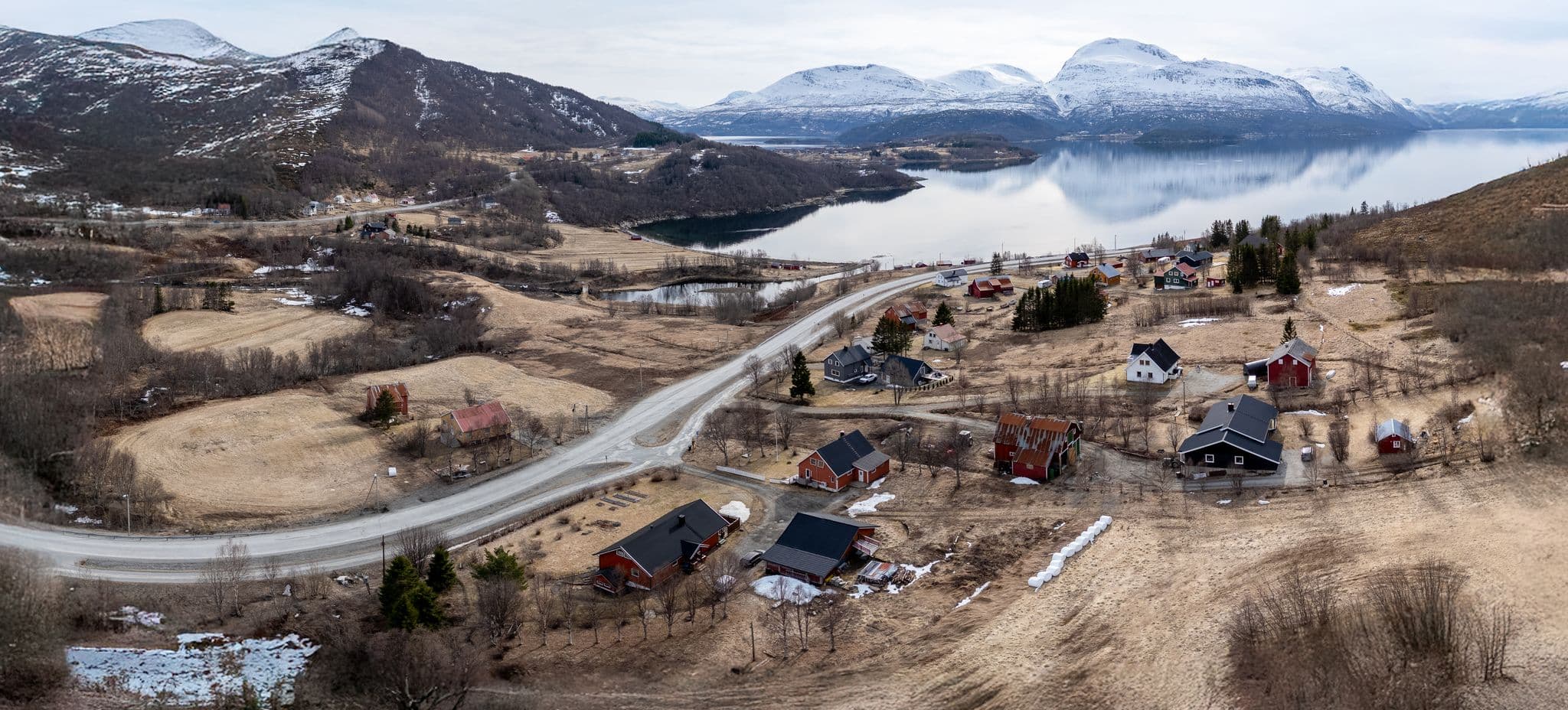 Eiendomsmegler Thea Borch v/Emera ønsker velkommen til visning i Mjøsundveien 91!