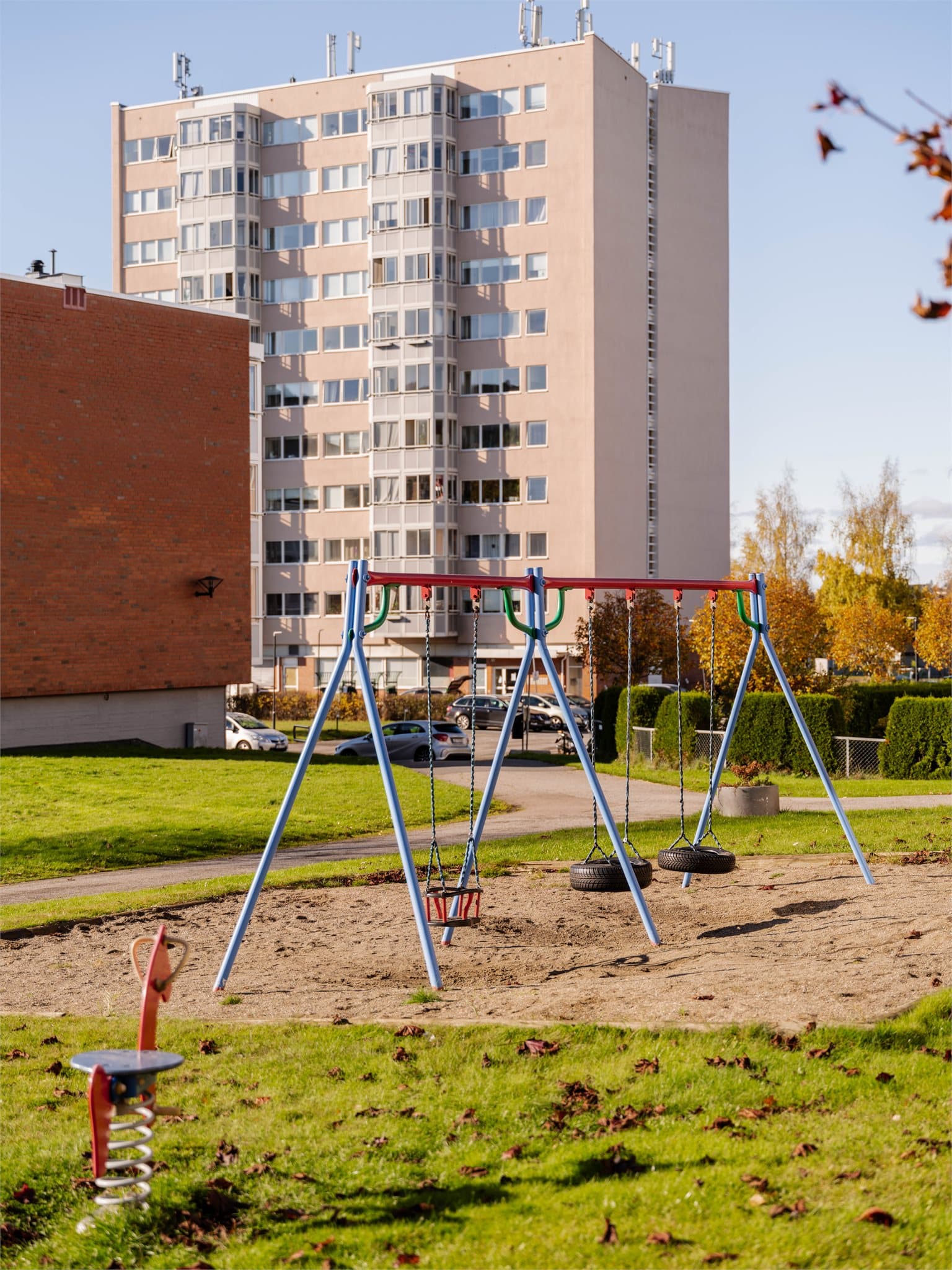 Borettslaget har en egen hjemmeside med nyttig informasjon: www.lovenstadbrl.no.