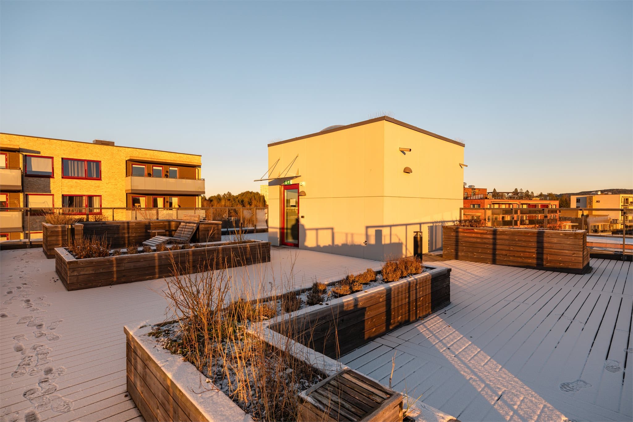 Sameiet har takterrasse med sol hele dagen og fantastisk utsikt.