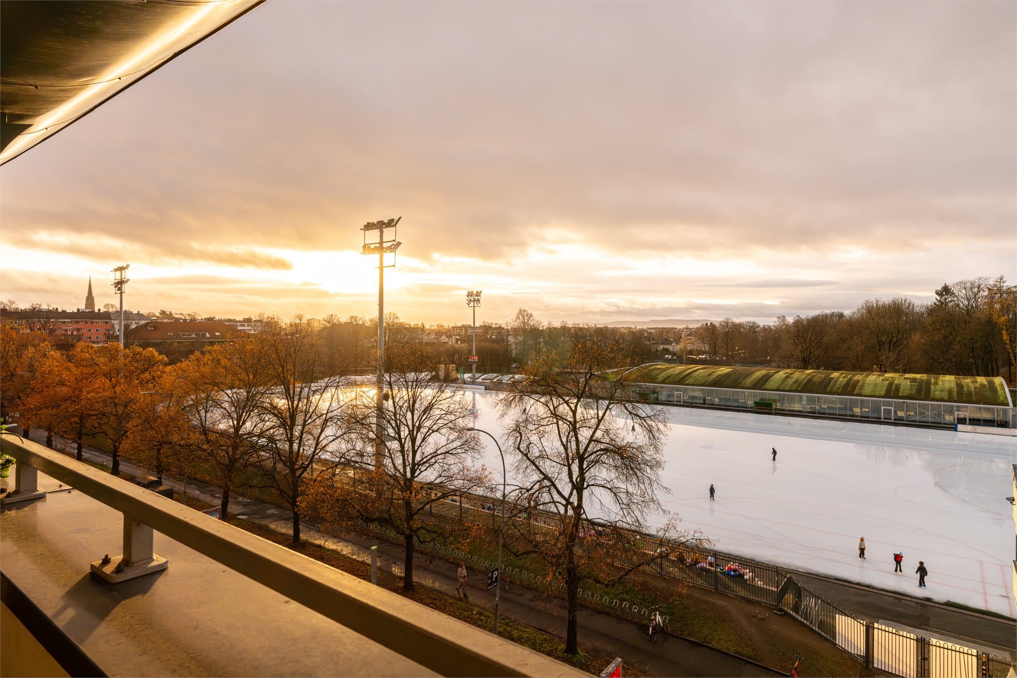 Herfra har du en åpen utsikt mot Frogner stadion og grøntområdene rundt.
