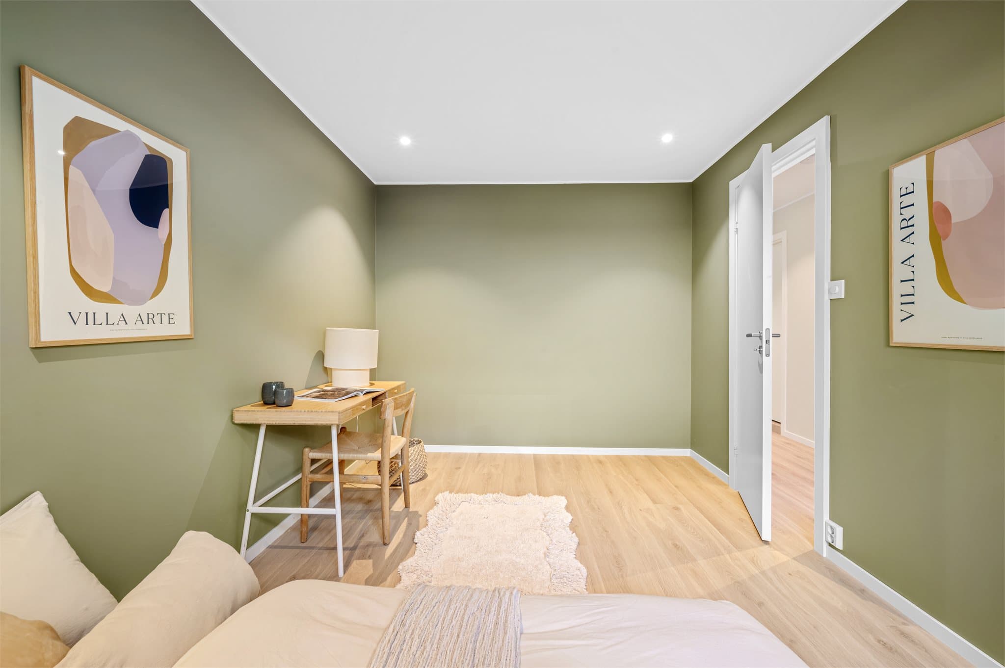 - Kabel-tv og bredbånd er inkludert i de månedlige felleskostnadene -