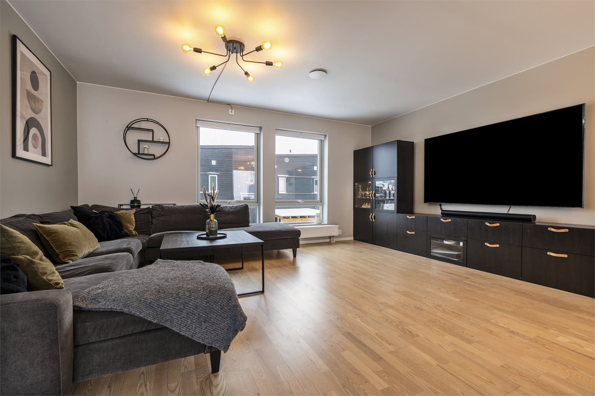 Rommet er enkelt å møblere og tilpasse etter egne behov.