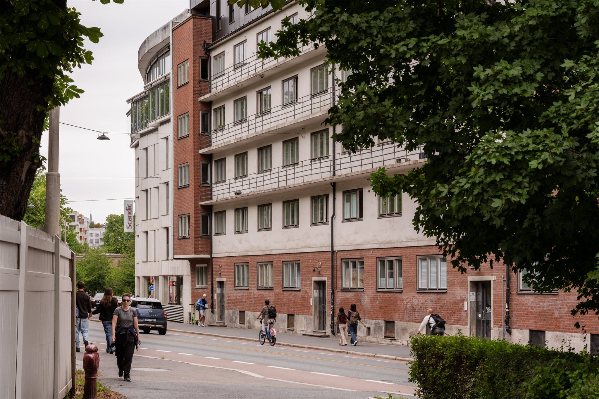 Her bor man sentralt på St. Hanshaugen/Grünerløkka med kort vei til alt byen har å by på.
