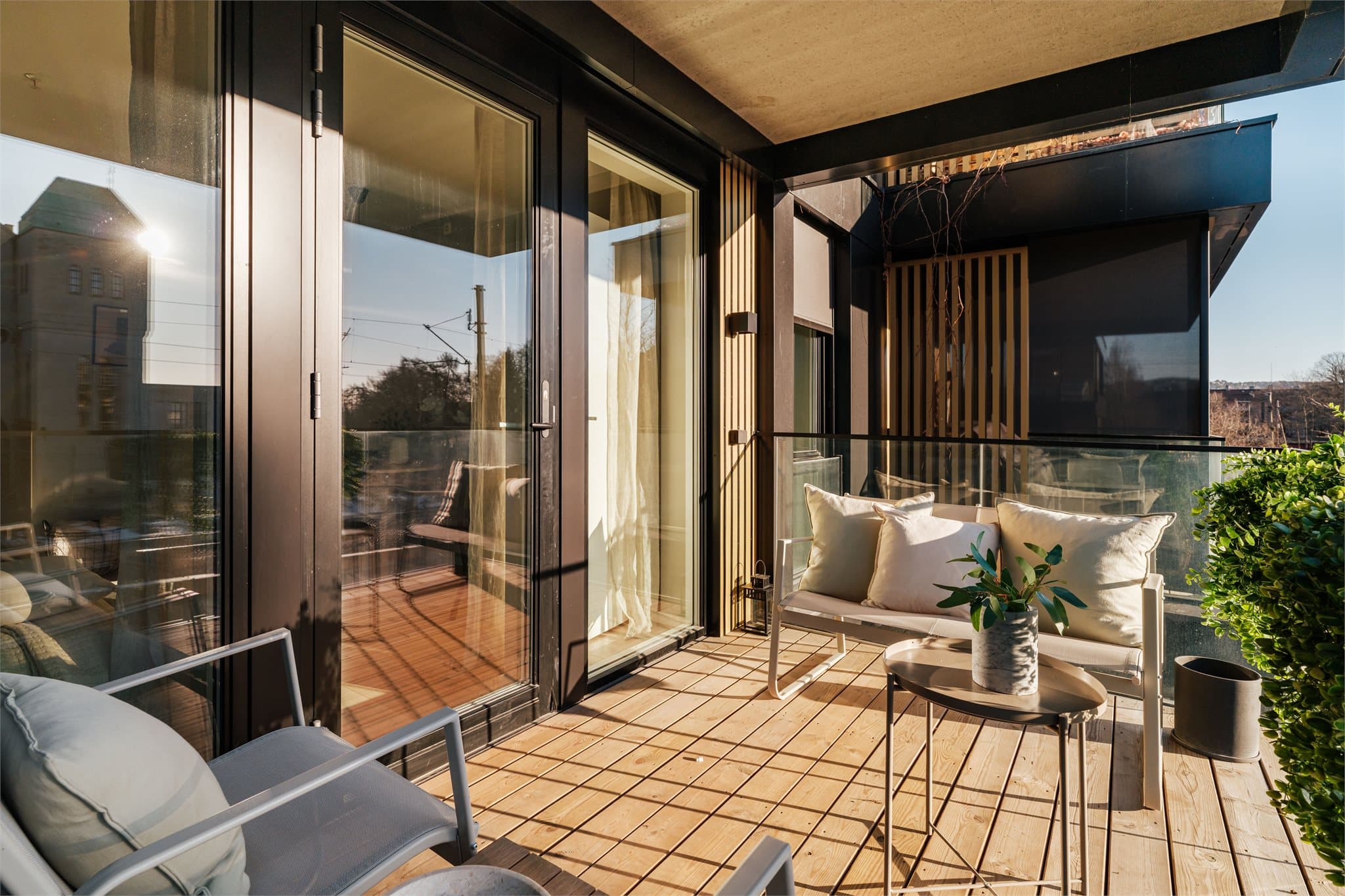 Emera Eiendomsmegling ønsker velkommen til Ensjøveien 4F! Foto: Henrik Fjørtoft Sporsheim.