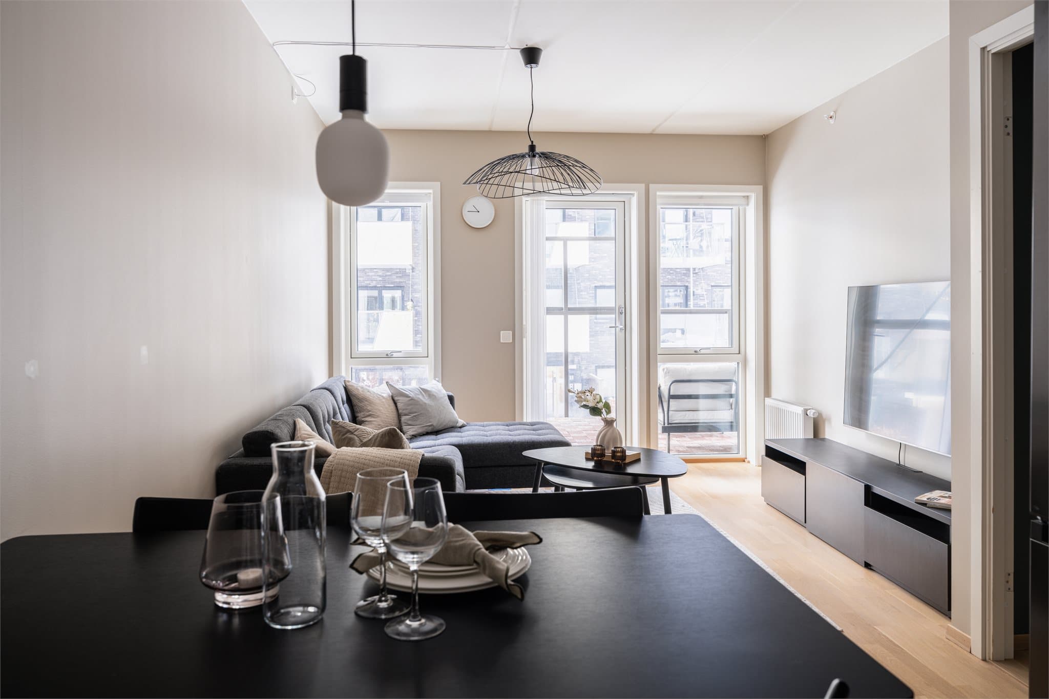 Dette er en lys og moderne 3-roms leilighet m/sydvest-balkong.