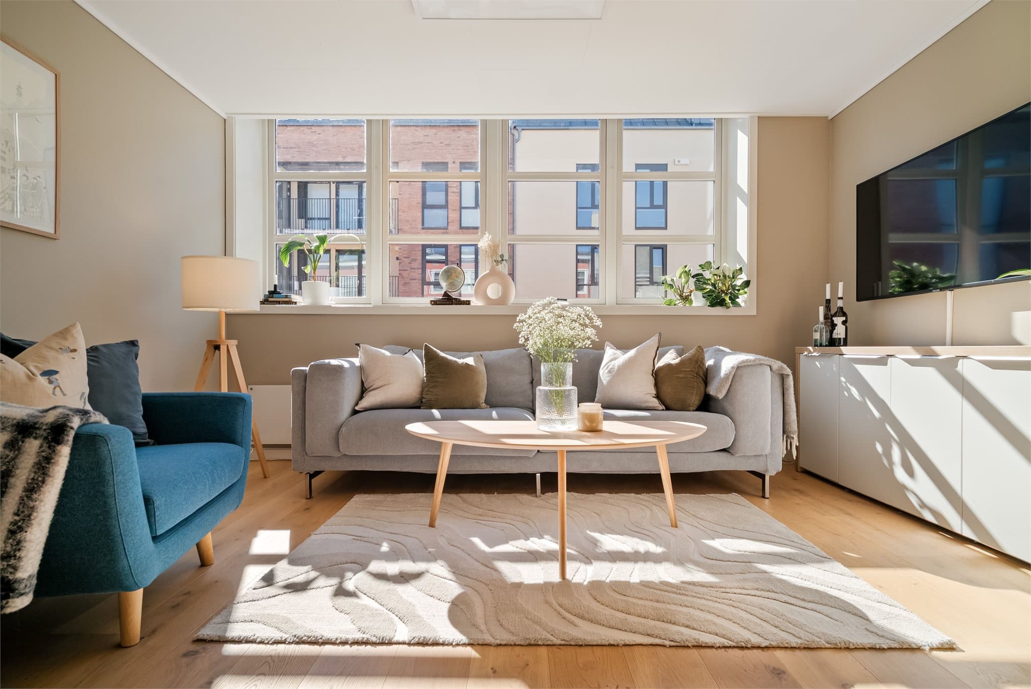 Emera eiendomsmegling ved Marit Skolmli ønsker velkommen til Innherredsveien 61D! Fotograf: Kristian Ulén Thorsen / Husfoto.