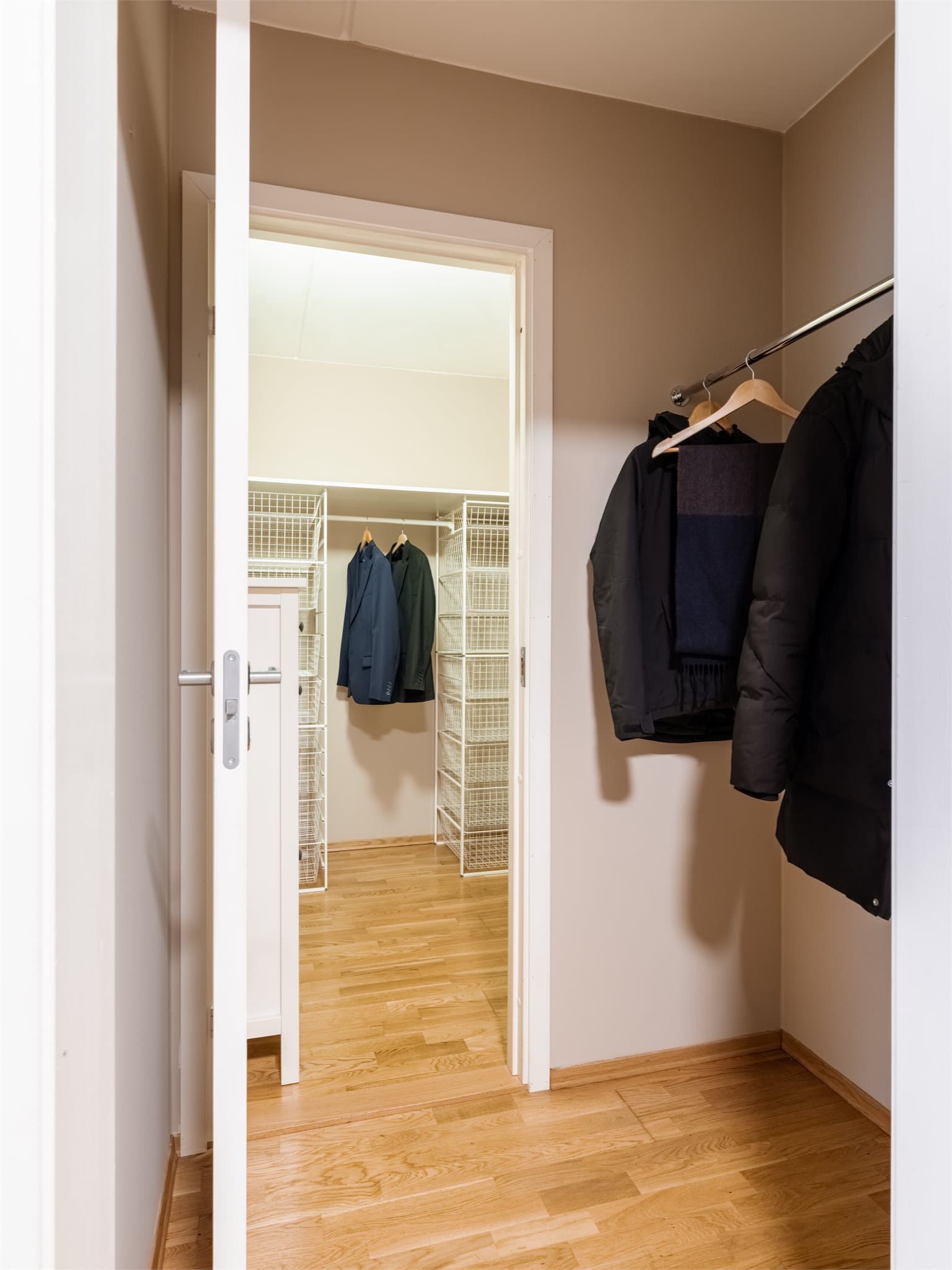 En praktisk innvendig bod gir gode lagringsmuligheter.