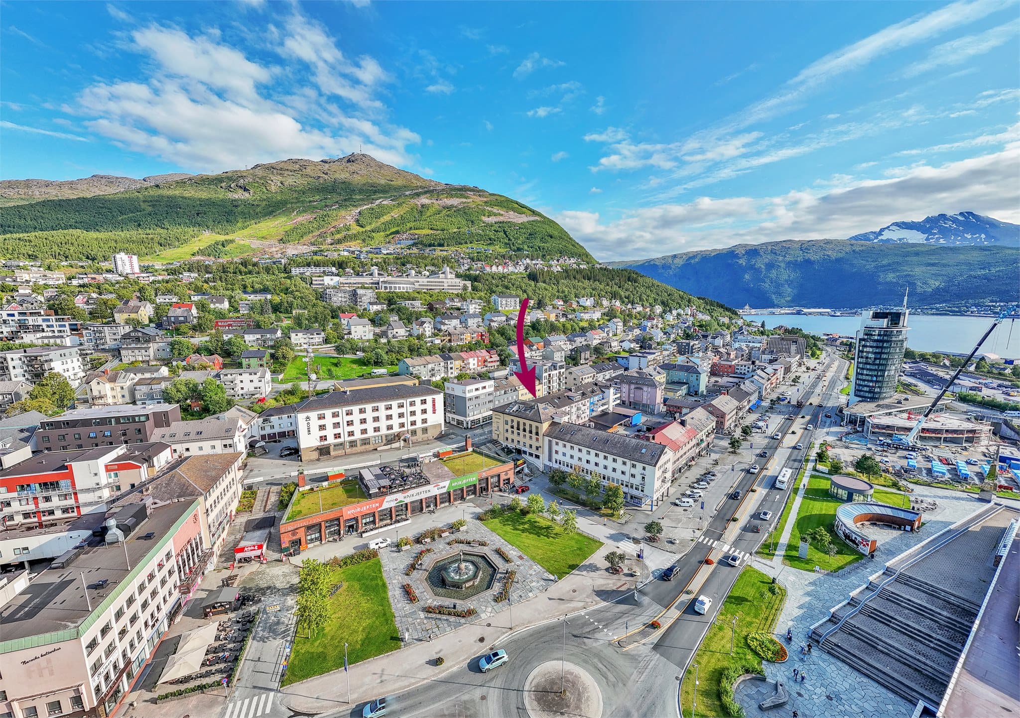 Kun 1 minutts gange til nærmeste dagligvare (Joker, søndagsåpen).