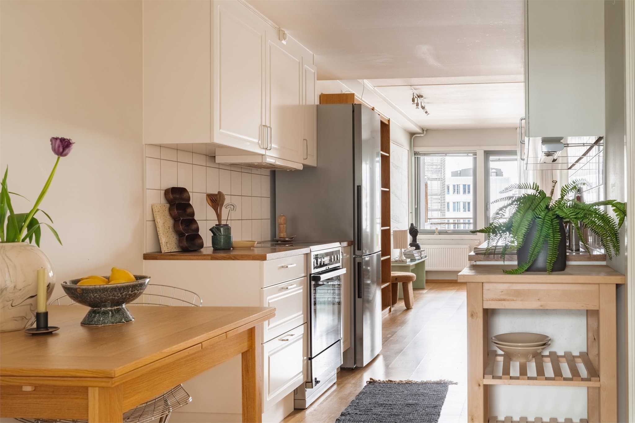 I tilknytning til kjøkkenet er det en innvendig bod! Denne får dere se på visning.