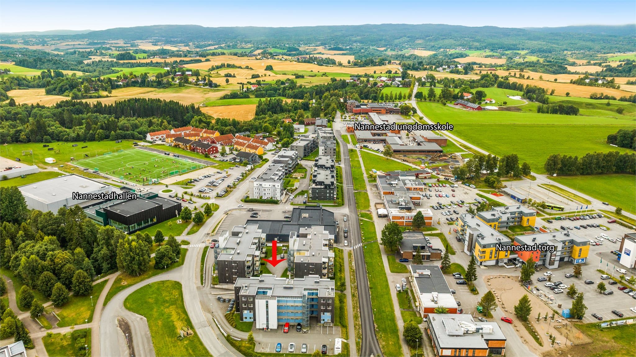 I Nannestad sentrum er det skoler i alle trinn fra barne- til ungdomsskole og vgs.
