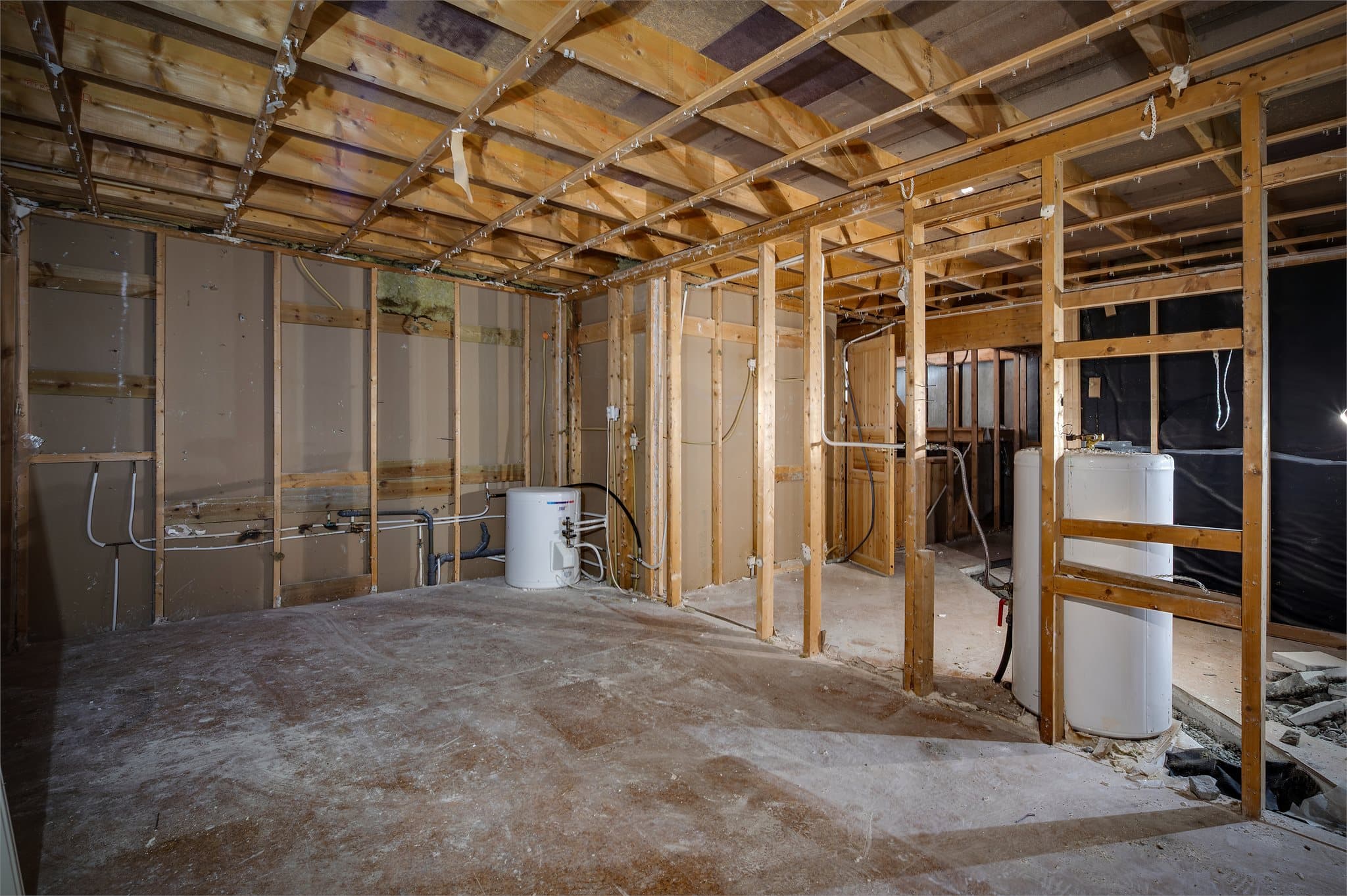 - Emera eiendomsmegling v/Erlend Stokmo har gleden av å presentere Tjørnhaugen 76 -