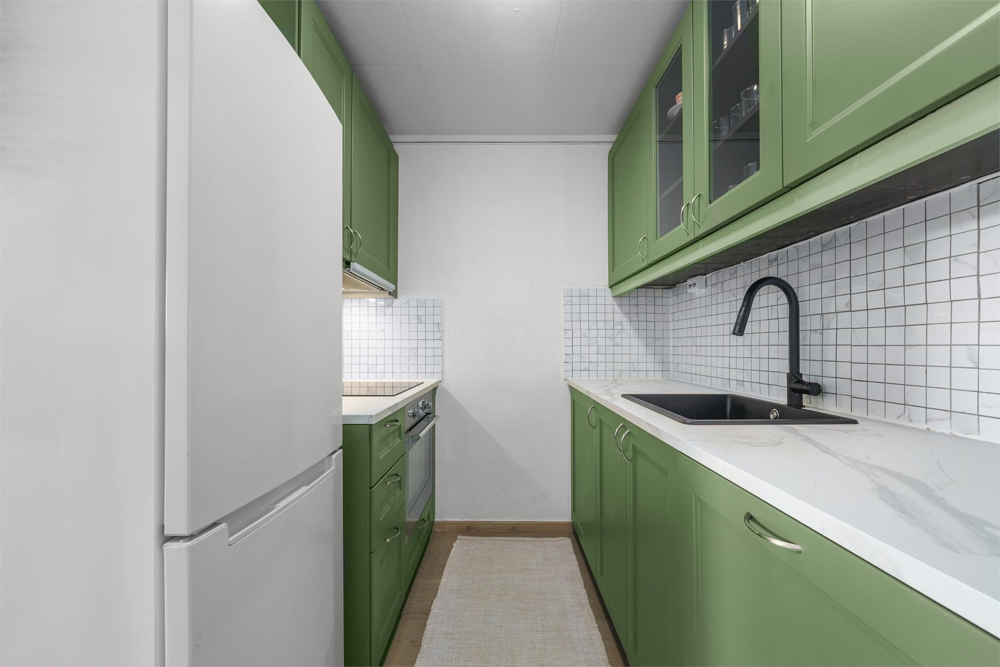 Åpen kjøkkenløsning fra IKEA, montert i 2026.