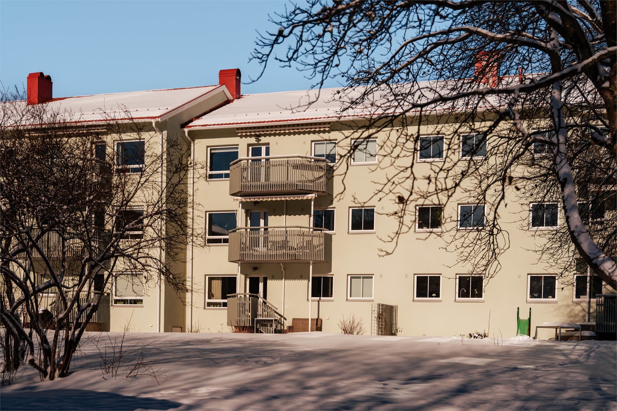 Borettslaget ble oppgradert i 2024–2025, med blant annet rehabilitering av fasade og utskifting av ytterdører. Dette har gitt et løft til eiendommen og har i følge selger bidratt til bedre isolasjon og et varmere inneklima vinterstid.