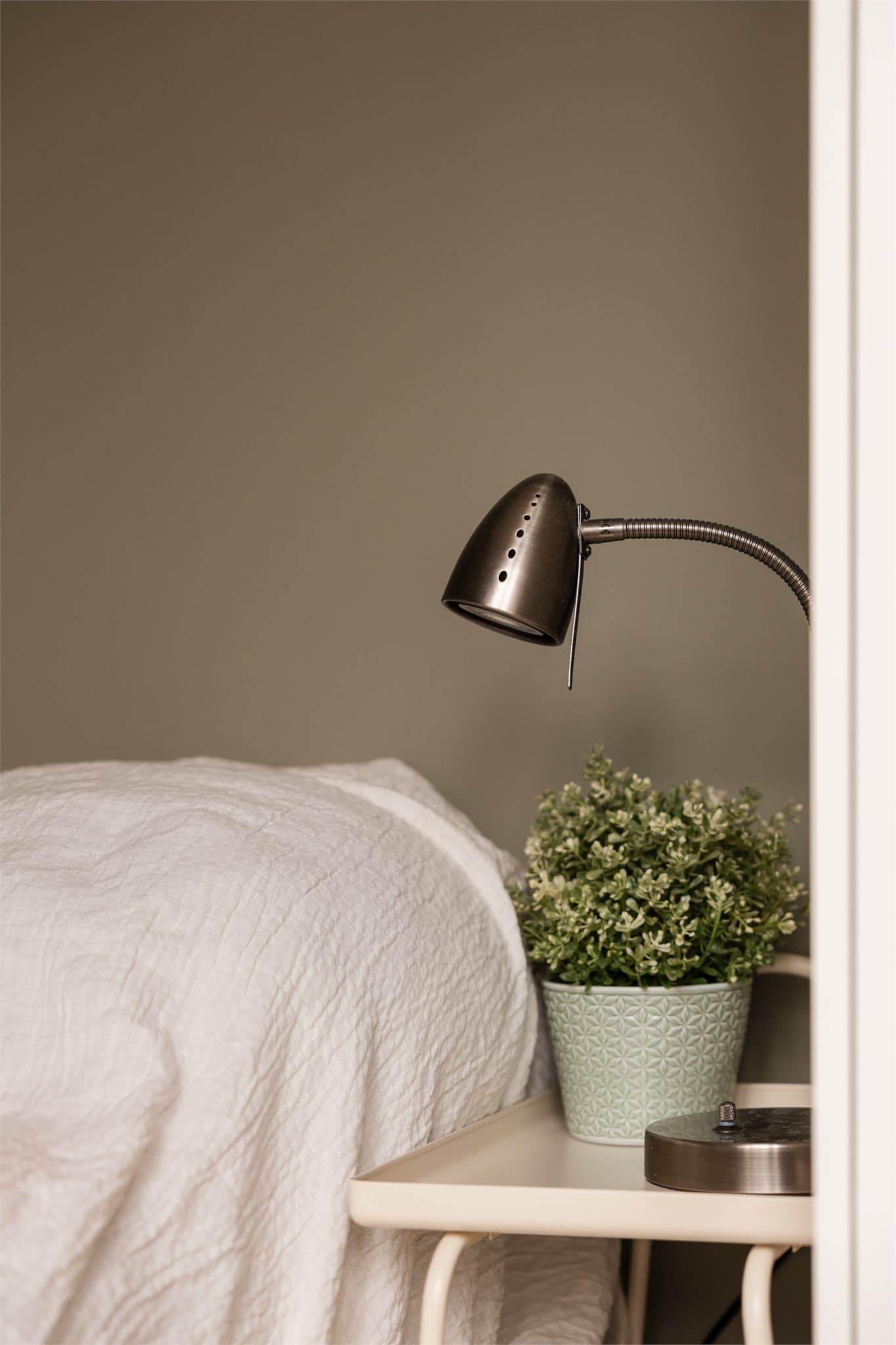 Dette rommet ble også oppgradert i 2025, med nymalte overflater.