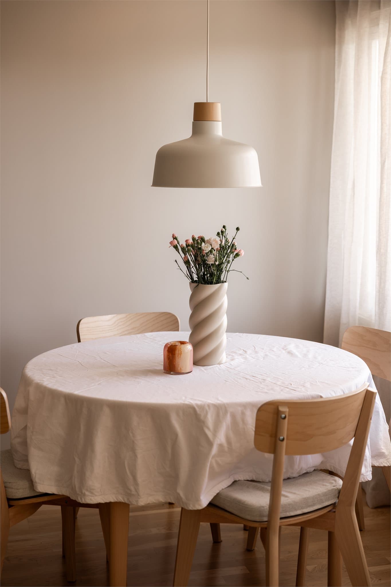 Detaljbilde fra spiseplassen.