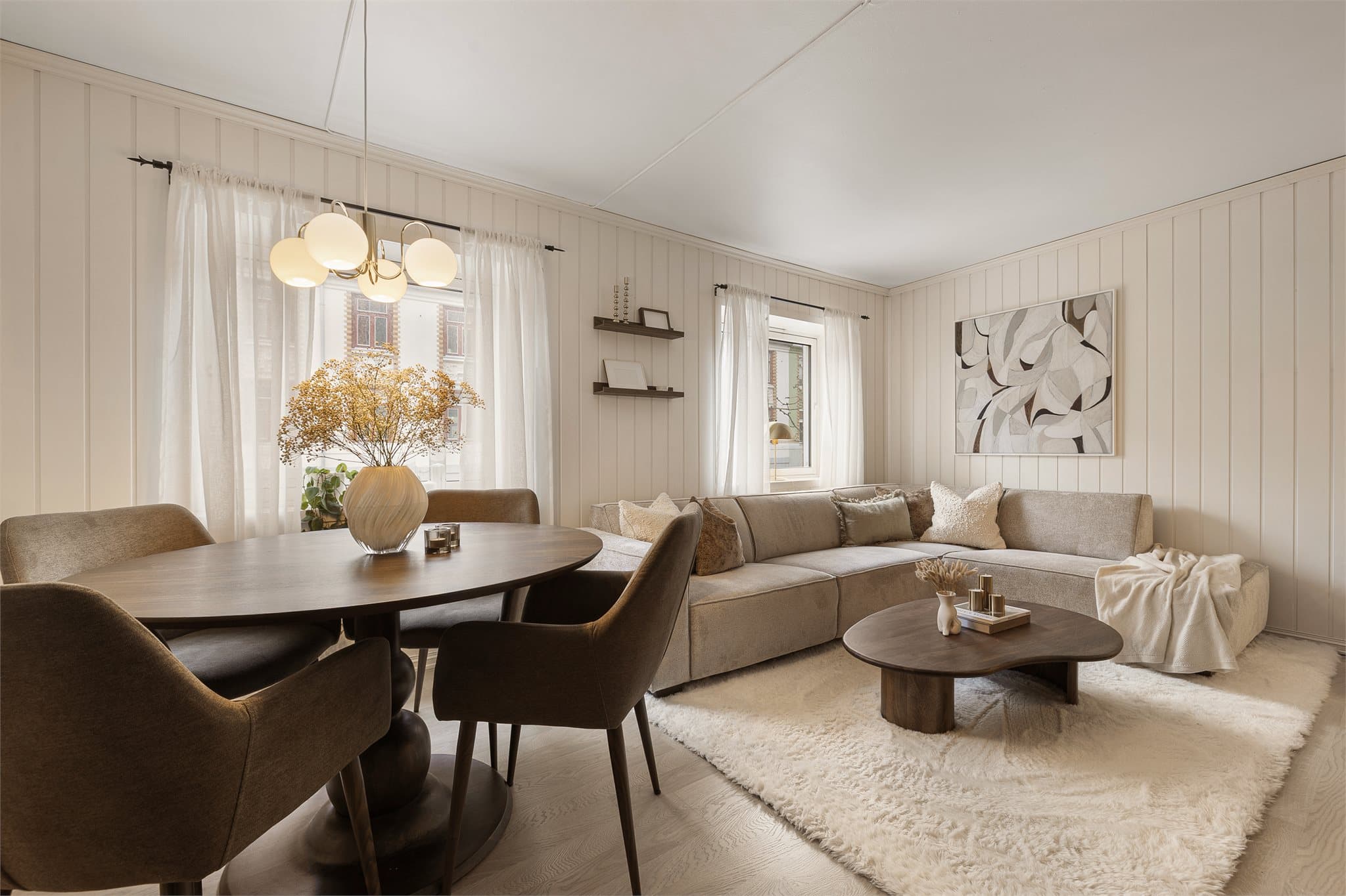 Velkommen til denne lyse og delikate 2-roms leiligheten med sentral beliggenhet på Møllenberg.