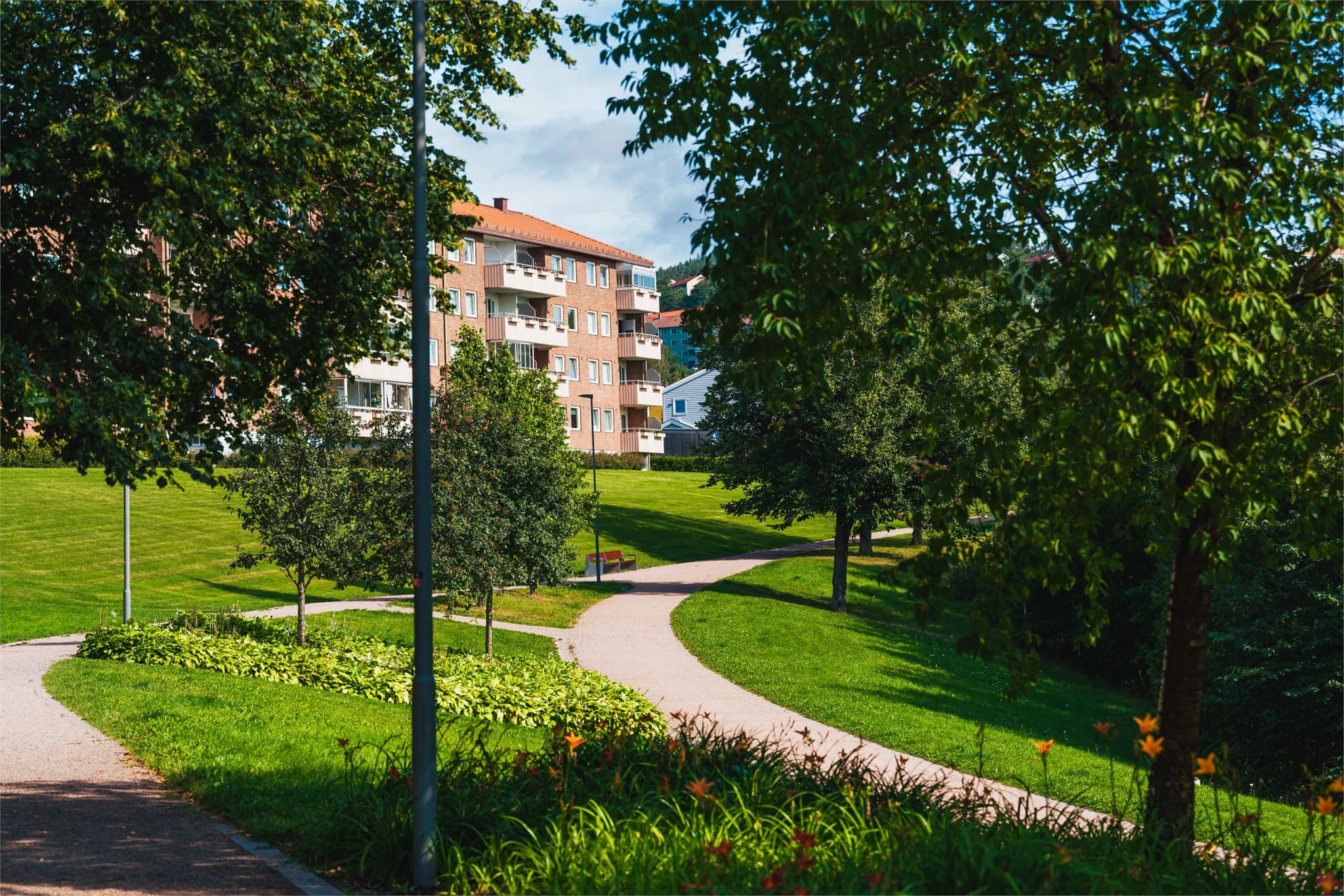 Parken byr på fine turveier, joggeløyper og åpne grøntarealer.