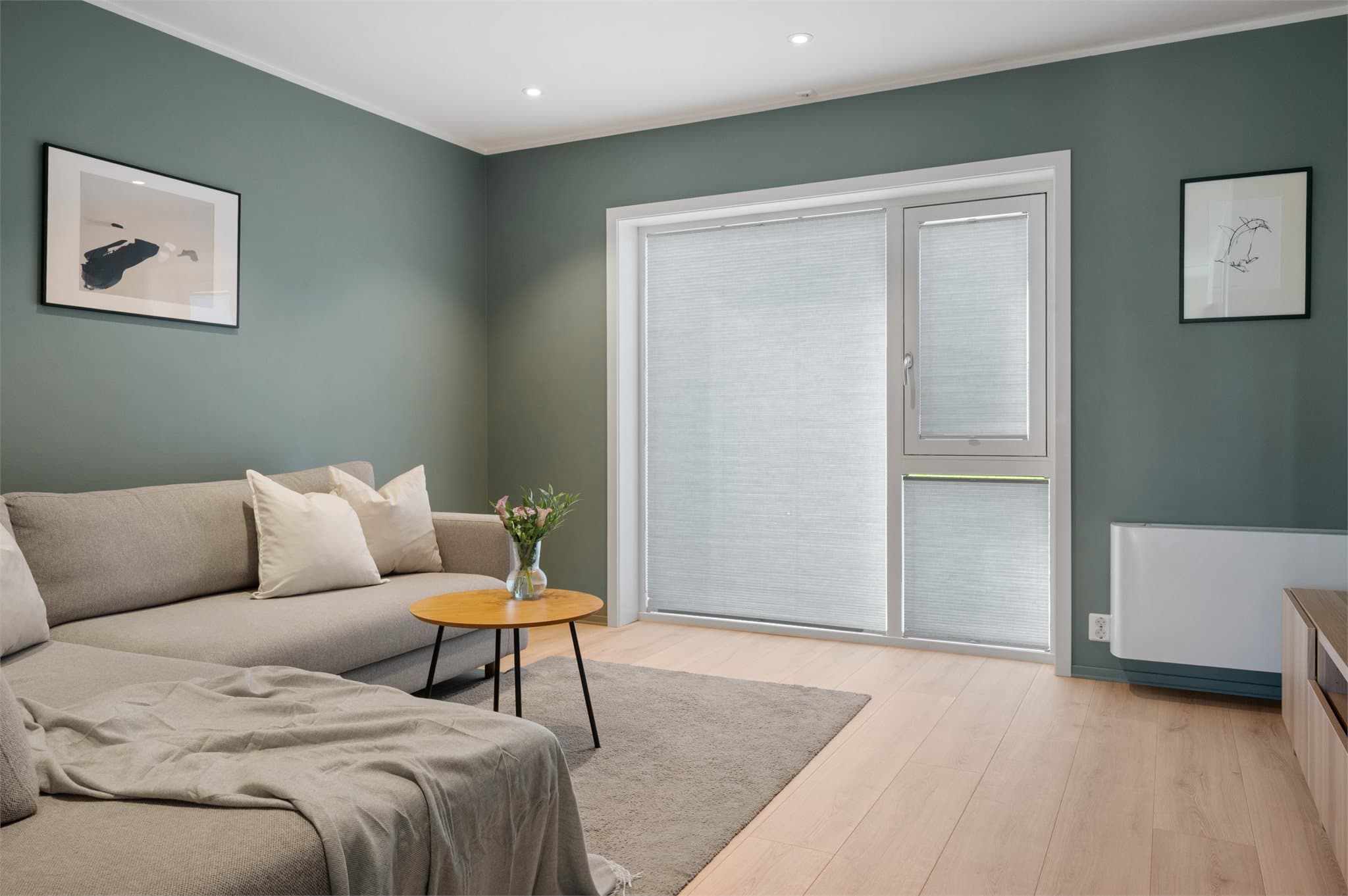 - Boligen byr på flere kvaliteter som skiller seg ut fra det vanlige med blant annet smartstyring av varmekabler -