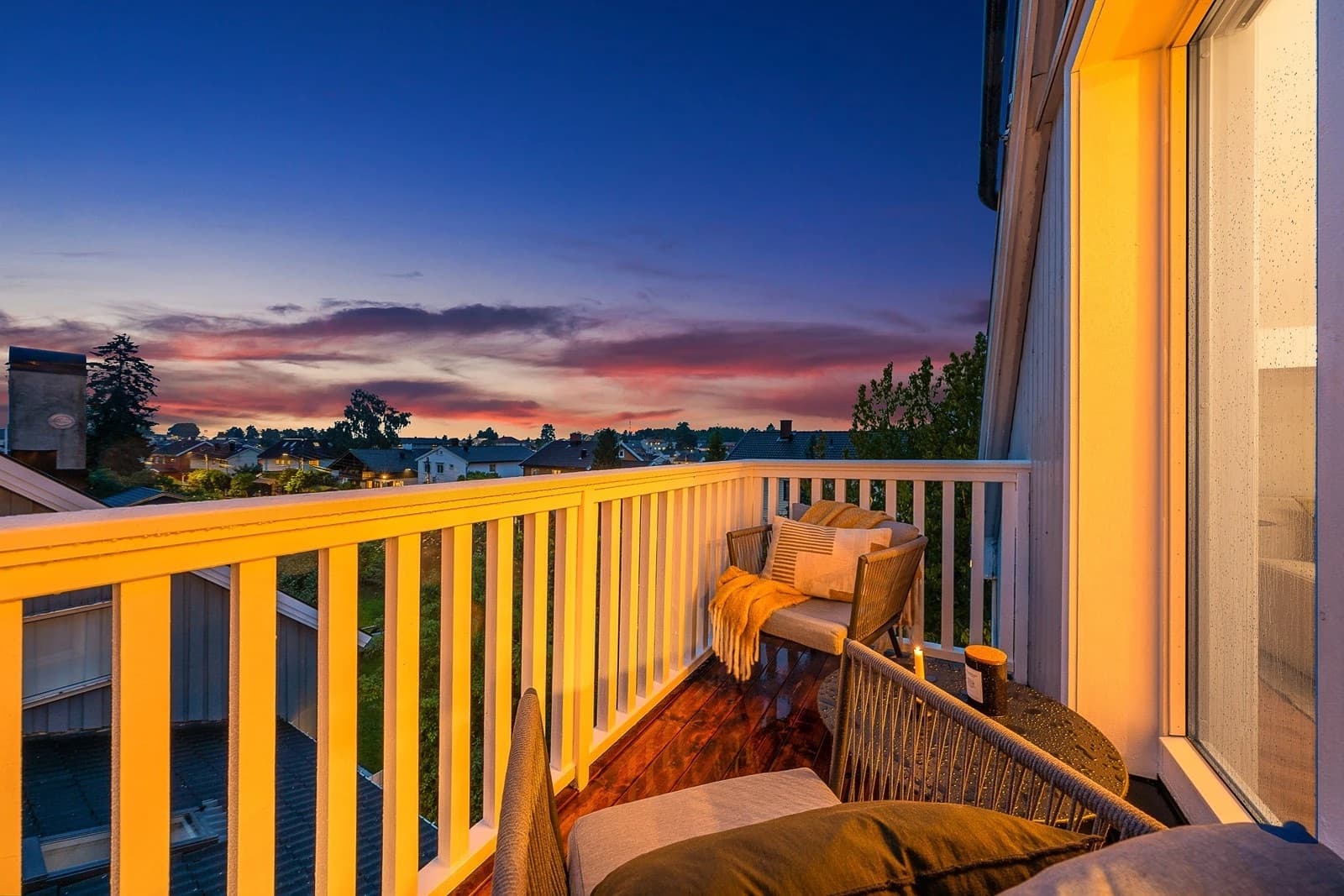 Dette er en lekker selveier loftsleilighet med tilbaketrukket beliggenhet, balkong og flere oppgraderinger i 2024