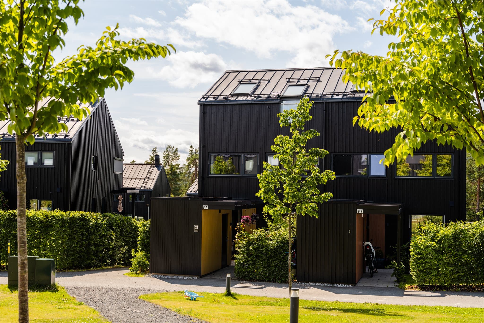 Staversletta Boligsameie består av moderne tomannsboliger og rekkehus.