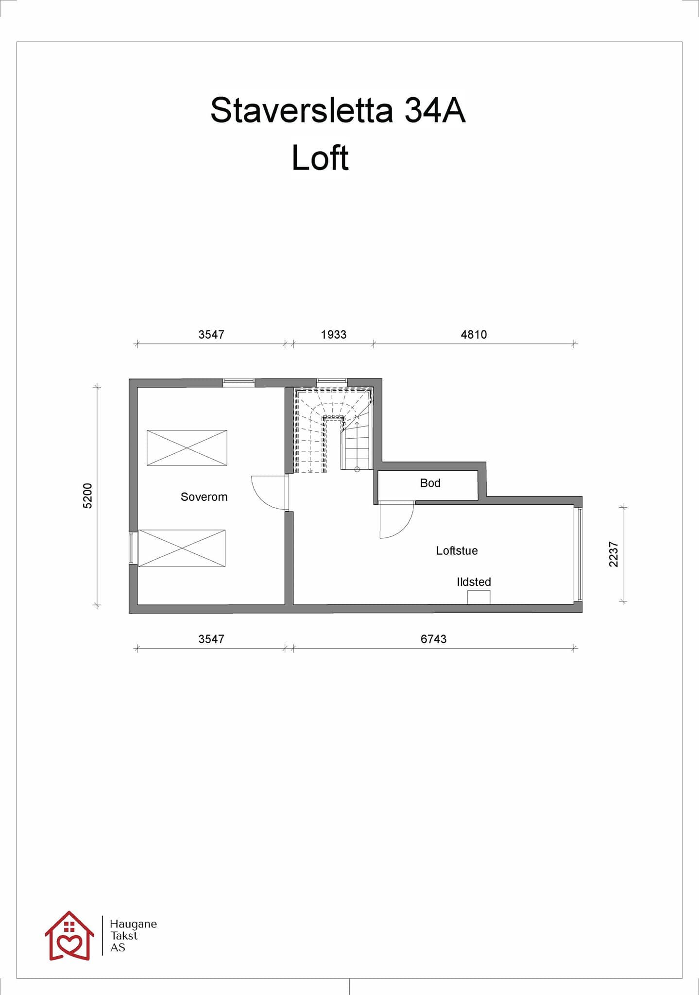 Loftsetasjen består av en romslig loftstue, et soverom og en bod.