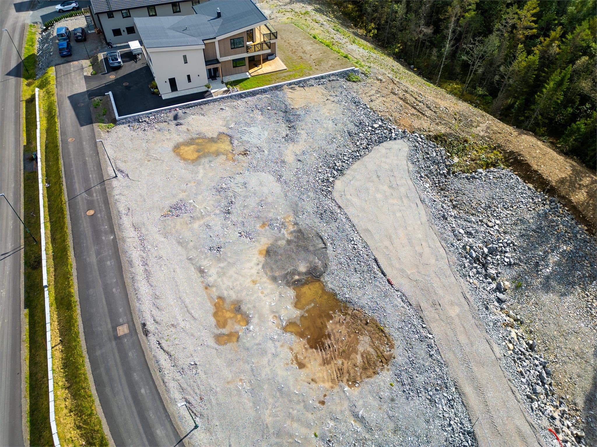 Nytt og attraktivt boligområde i Rælingen, ideelt for familier som ønsker moderne, frittliggende boliger med gode uteområder.