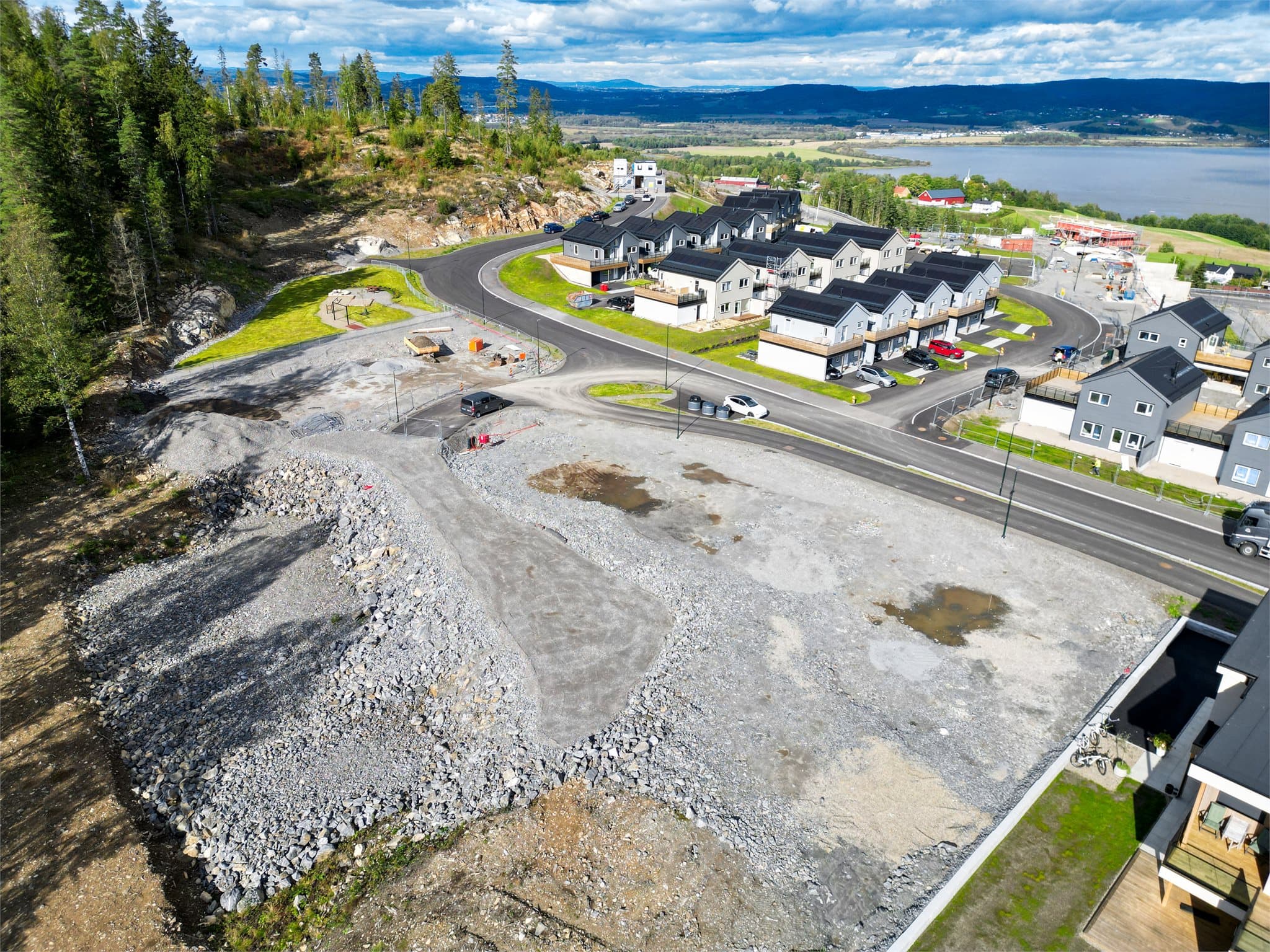 Marka rett utenfor døren med flotte tur- og aktivitetsmuligheter hele året