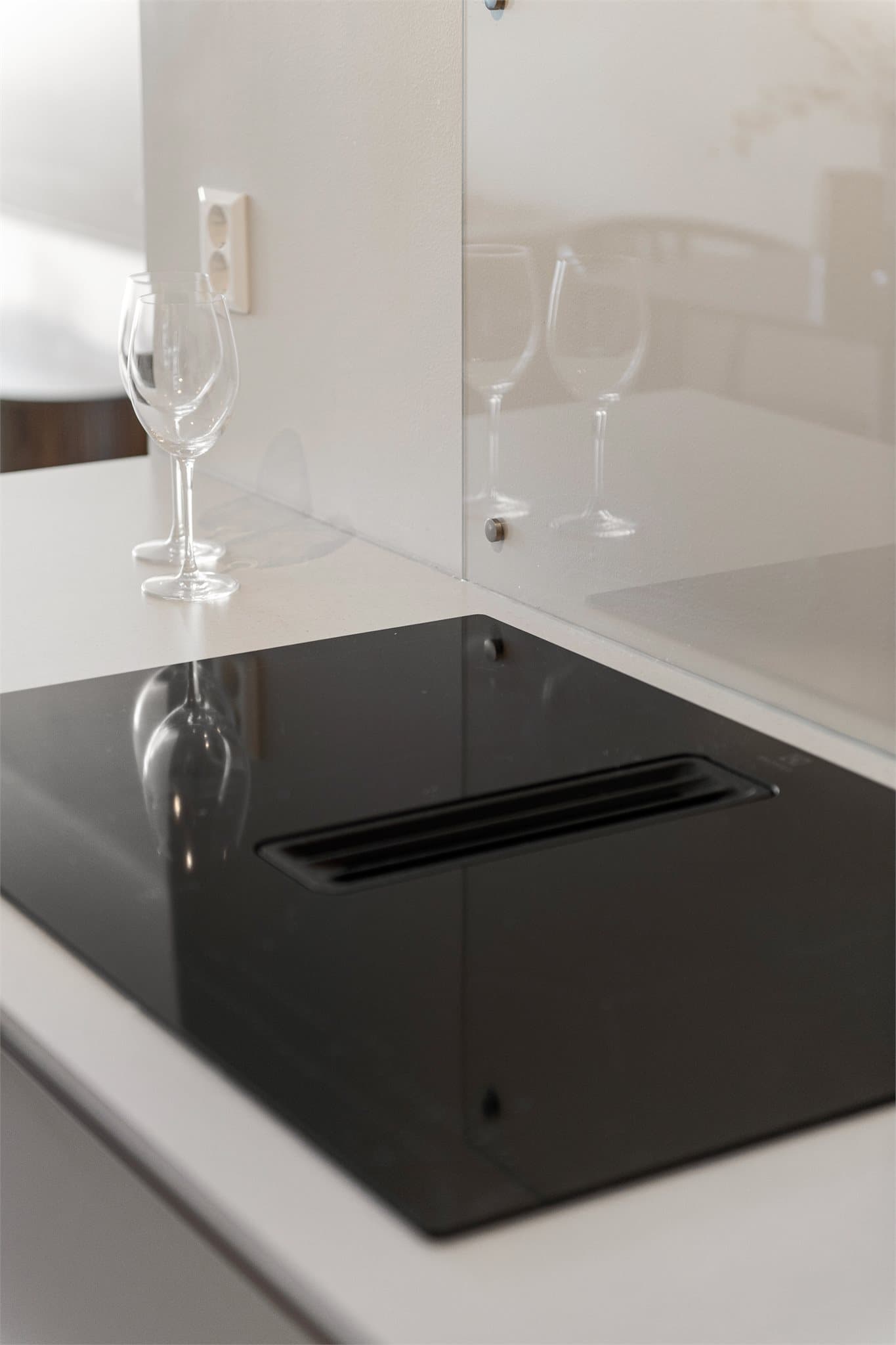 Platetopp med integrert ventilator