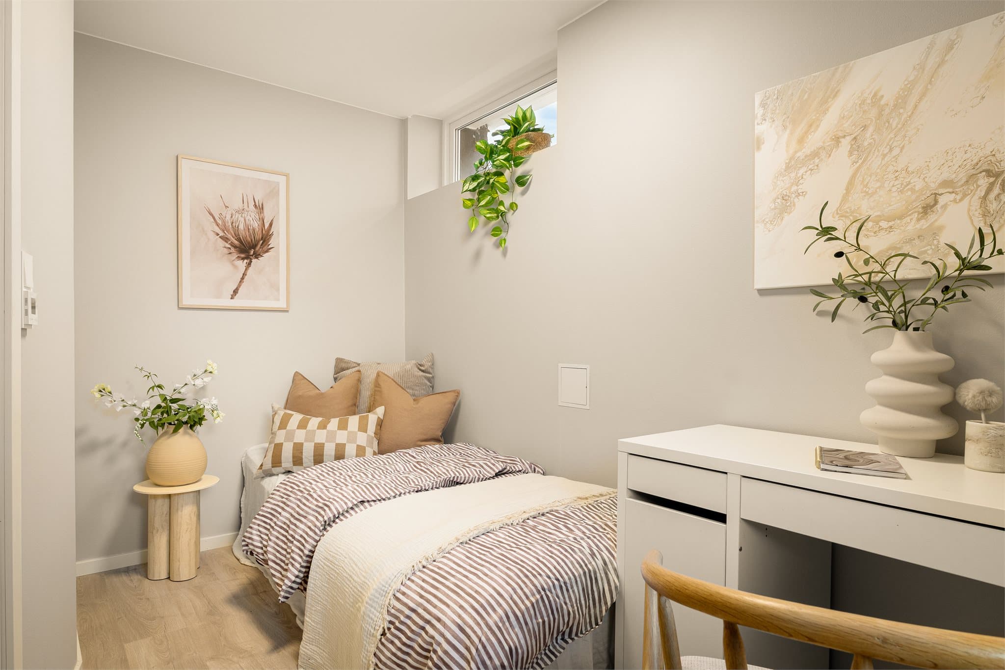 - Det siste soverommet måler 6m² -