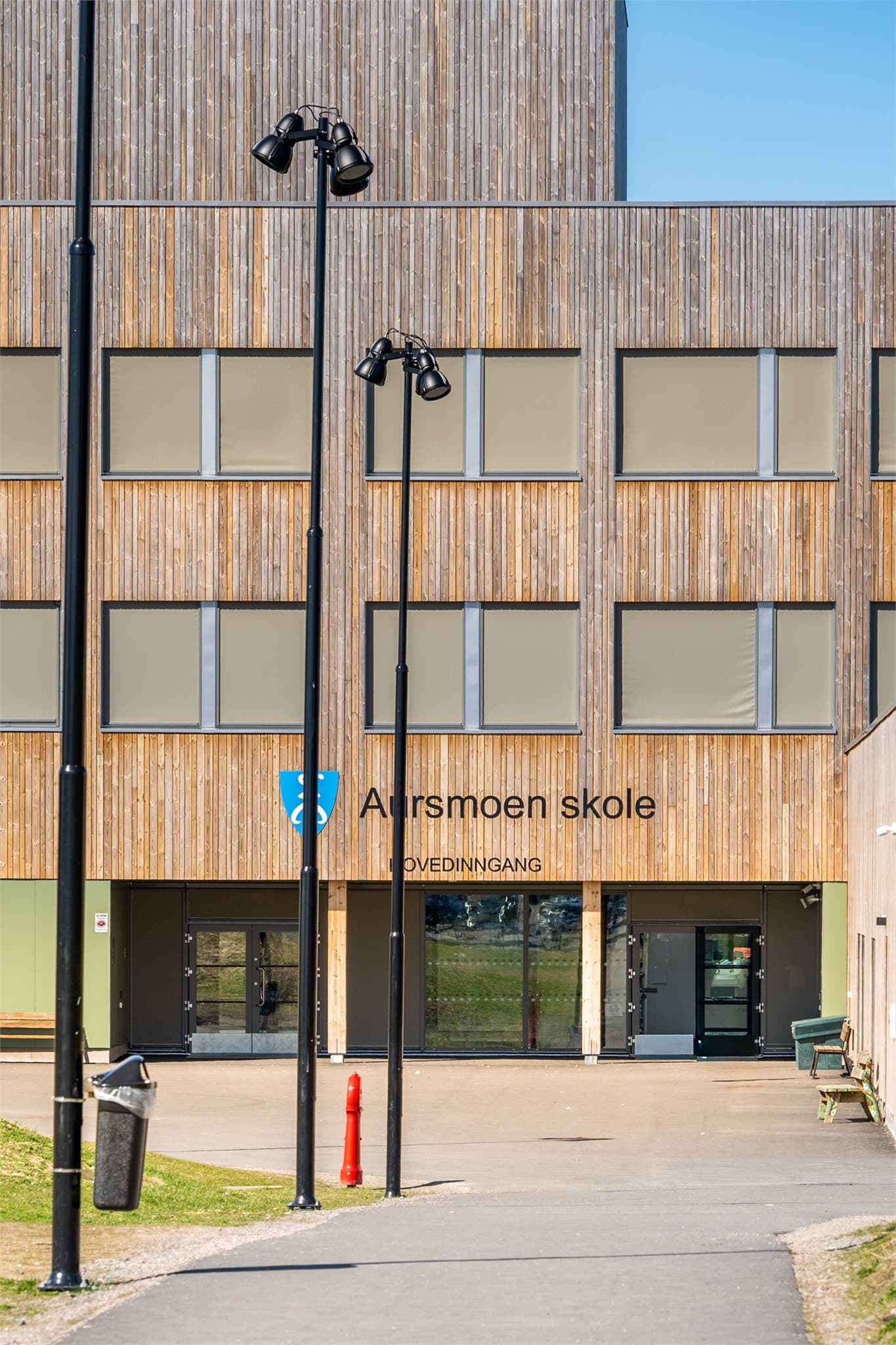 Her får barna en god start i et oversiktlig og trivelig nærmiljø – et viktig kvalitetsstempel for barnefamilier som ønsker en trygg oppvekst.