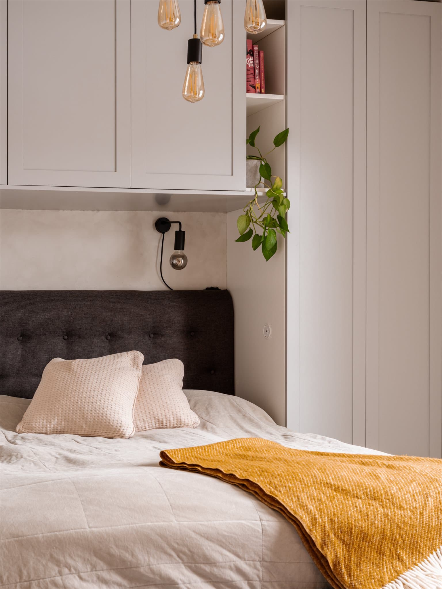 Detaljer fra hovedsoverommet.