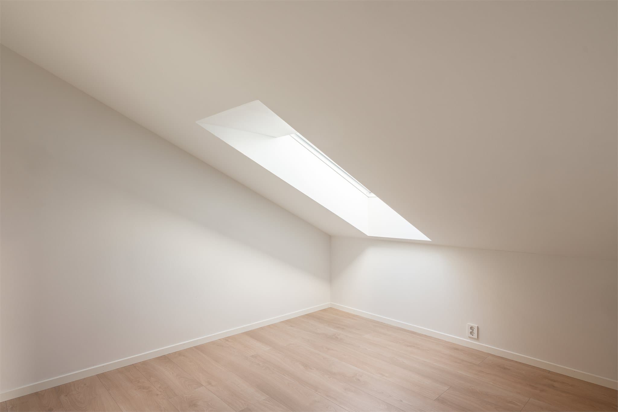 Hoveddelen har to soverom - ett i hver etasje.