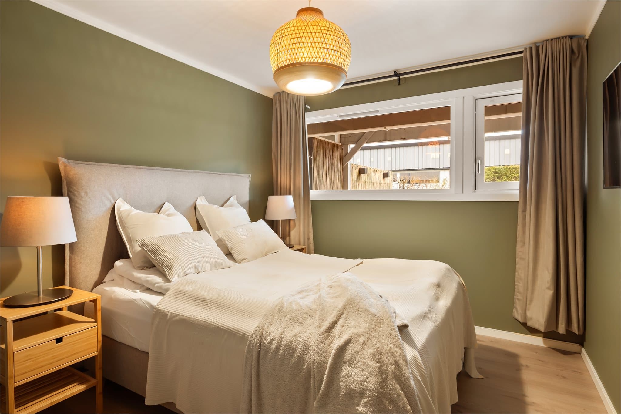 - Romslig soverom på 9,8m² -