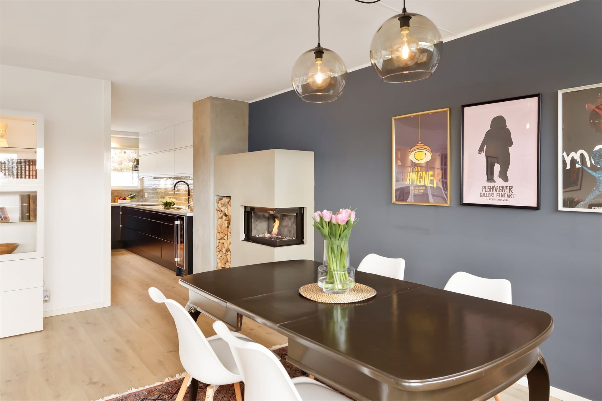 - Fast parkering i garasje på 13,1m² med elbil-lader -