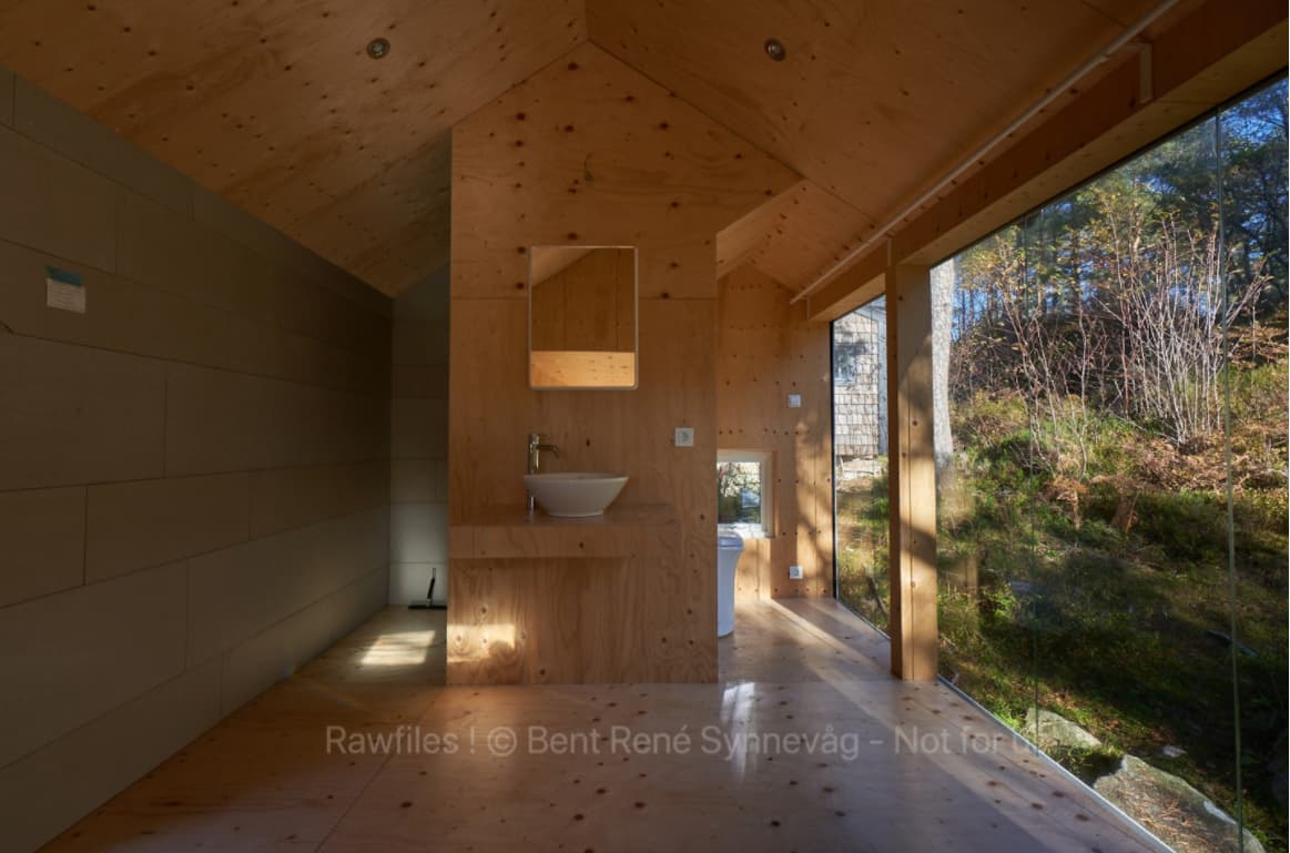 - Et rent og enkelt rom, insiperert av Saunders sine besøk i Japan -