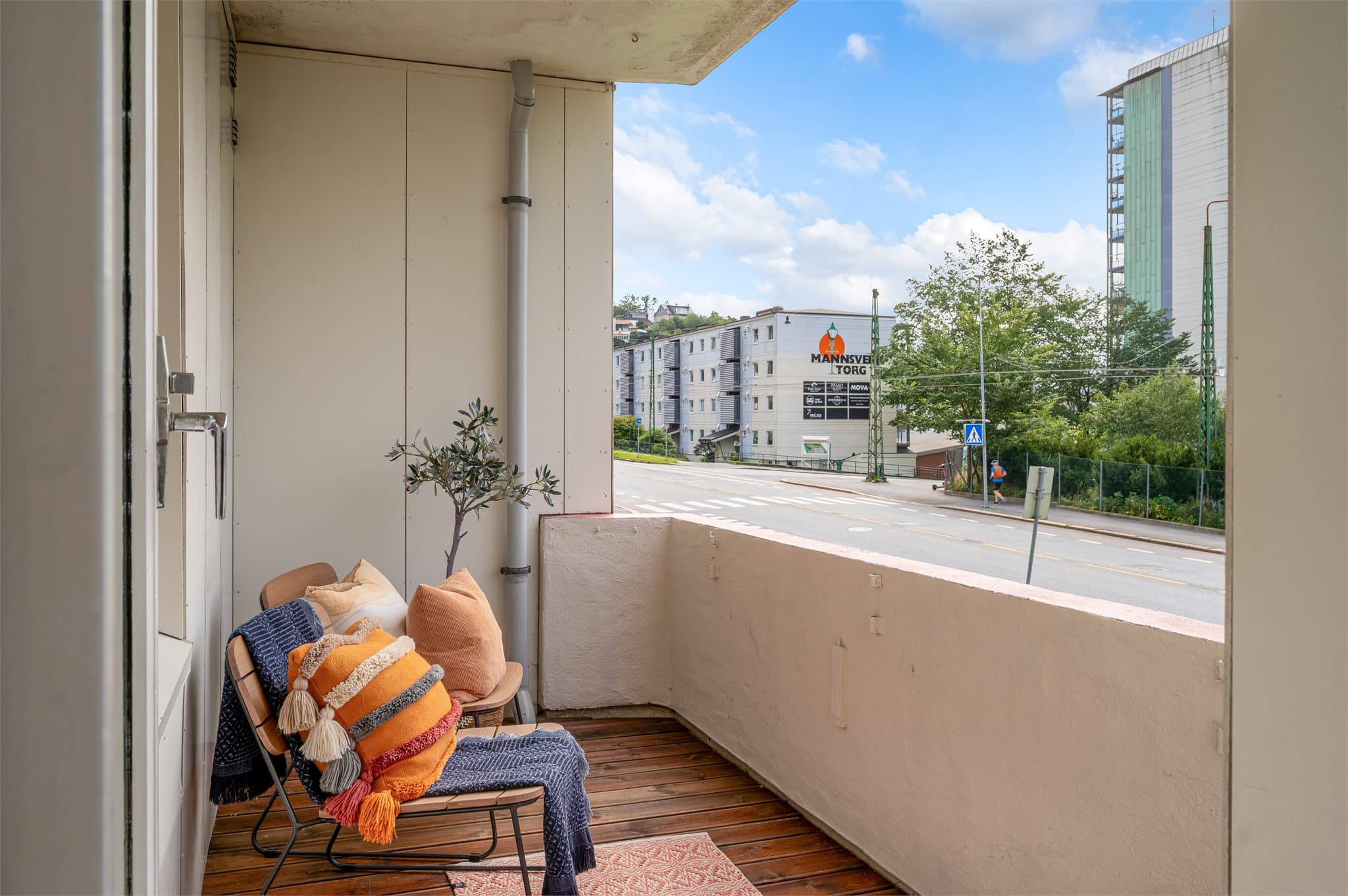 - Balkongen måler 5 kvm -
