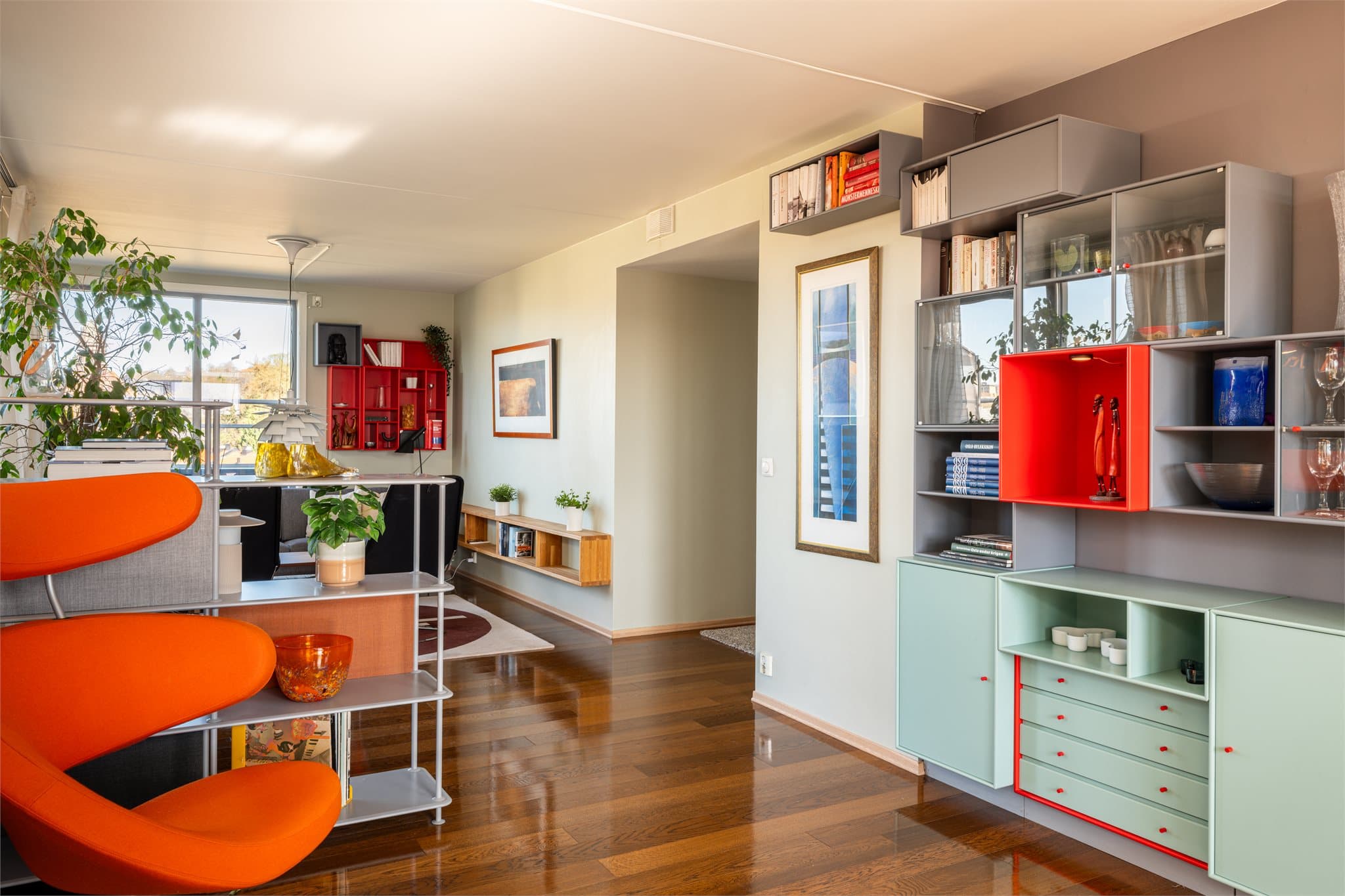 Plass til både lesekrok og sofagruppe.