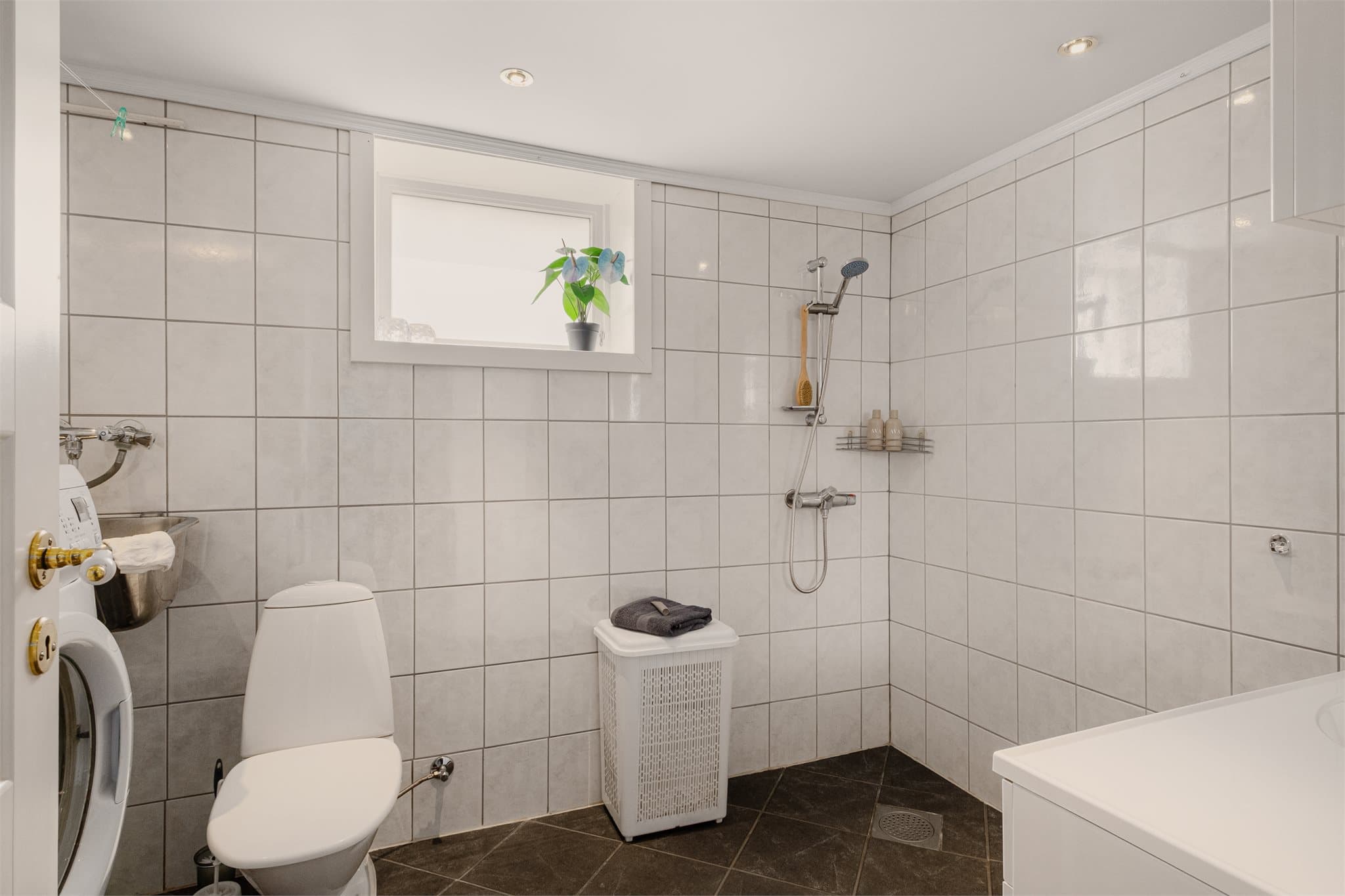 - Badet i kjelleretasjen måler 6,2m² -