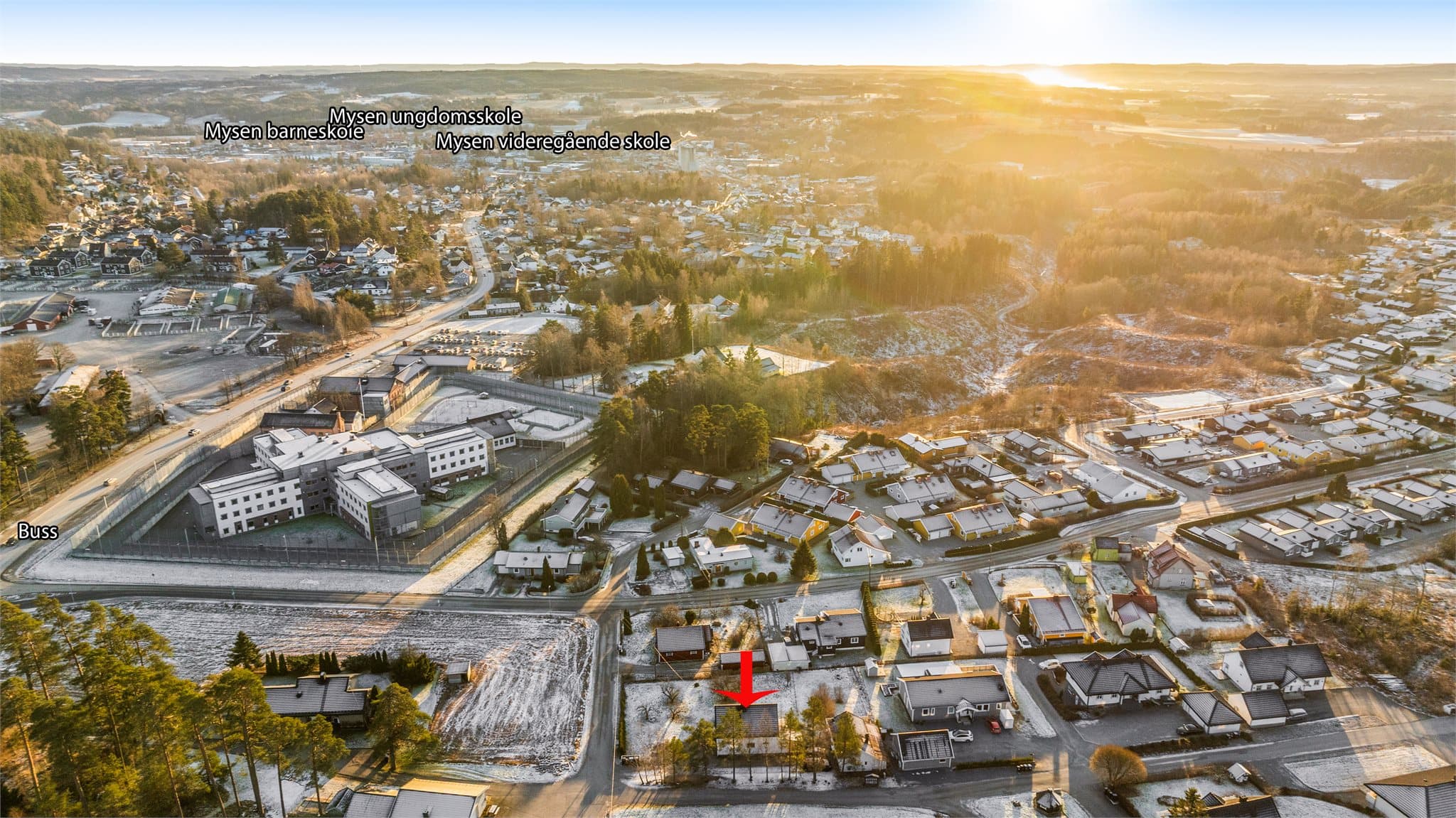 Kort vei til sentrum og skoler i alle trinn