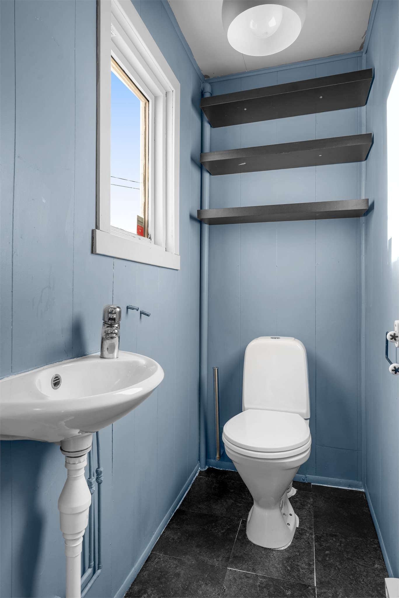 Separat toalettrom i 1.etasje