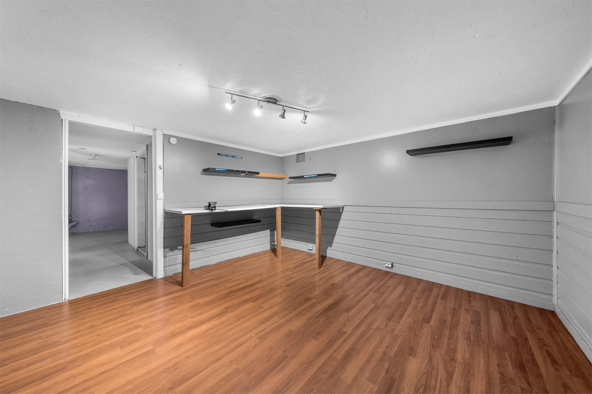 Disponibelt rom i kjeller. Rommet oppfyller ikke krav til varig opphold