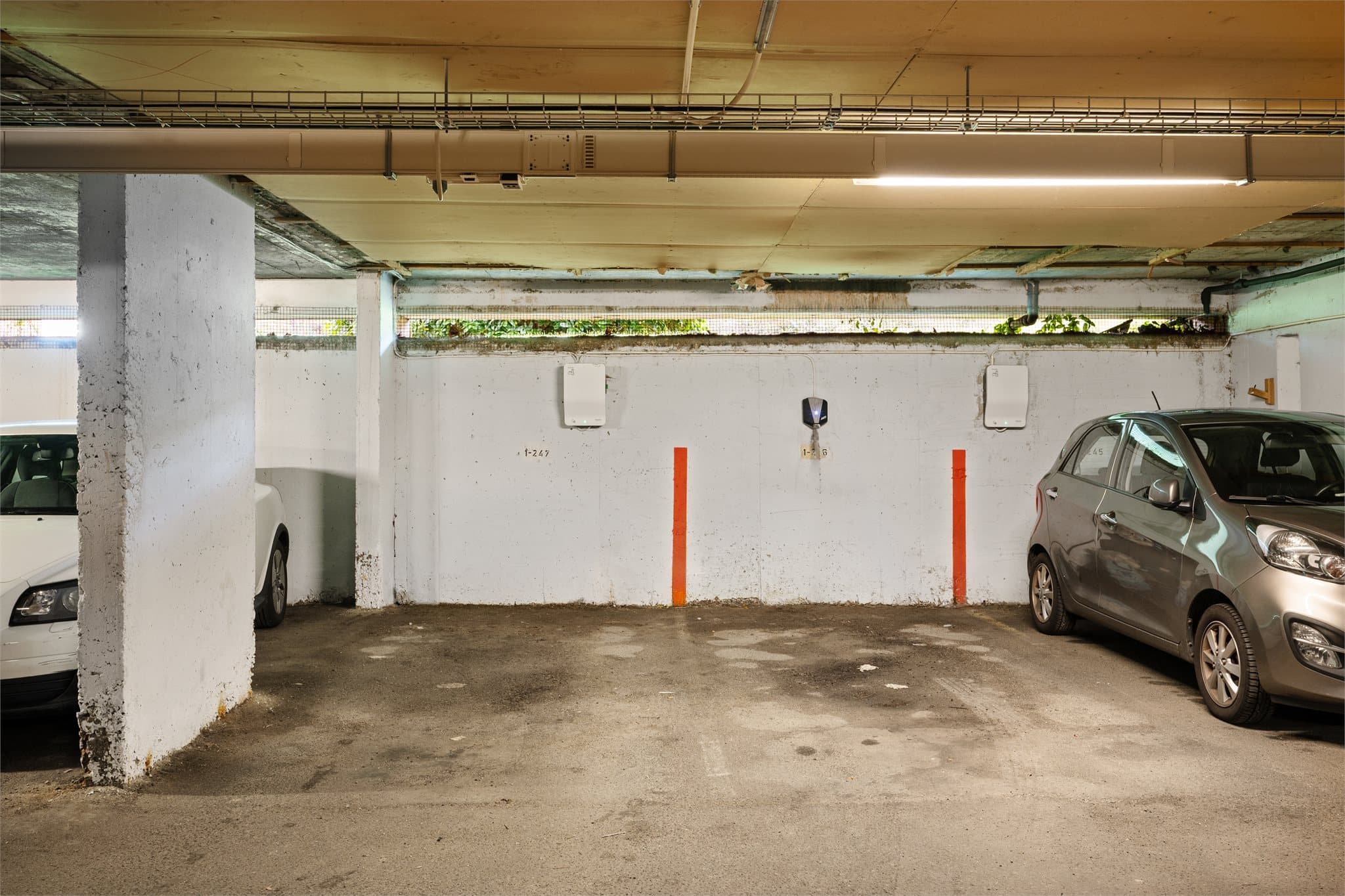 - Andelen har fast parkeringsplass i garasje med el-bil lader -
