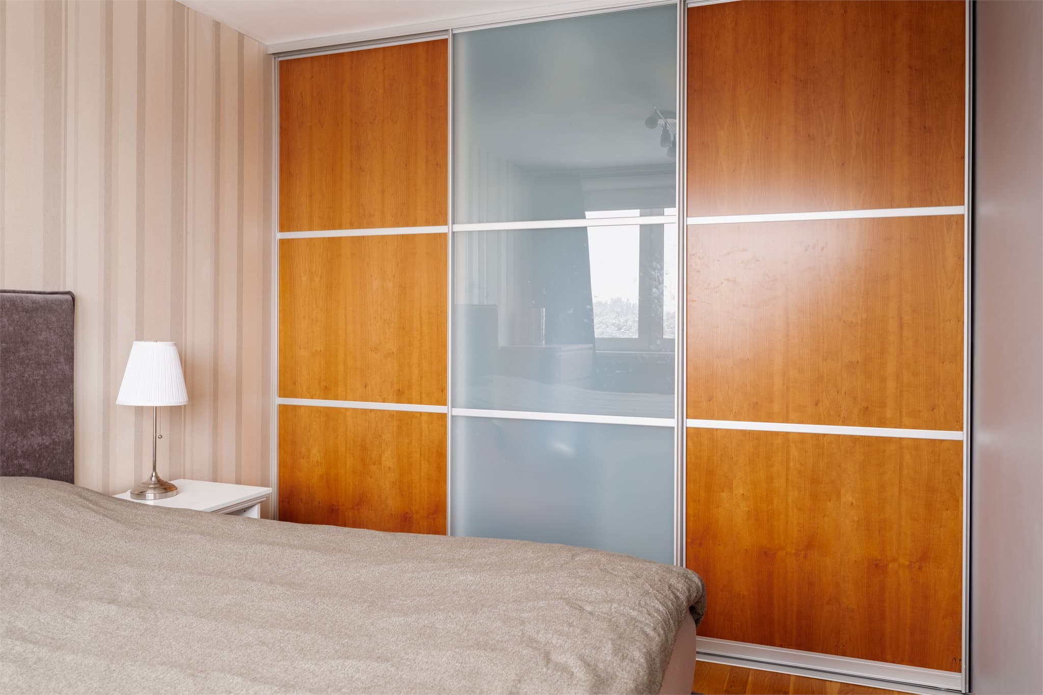 Garderobeskap med plass til alle dine klær og tekstiler.