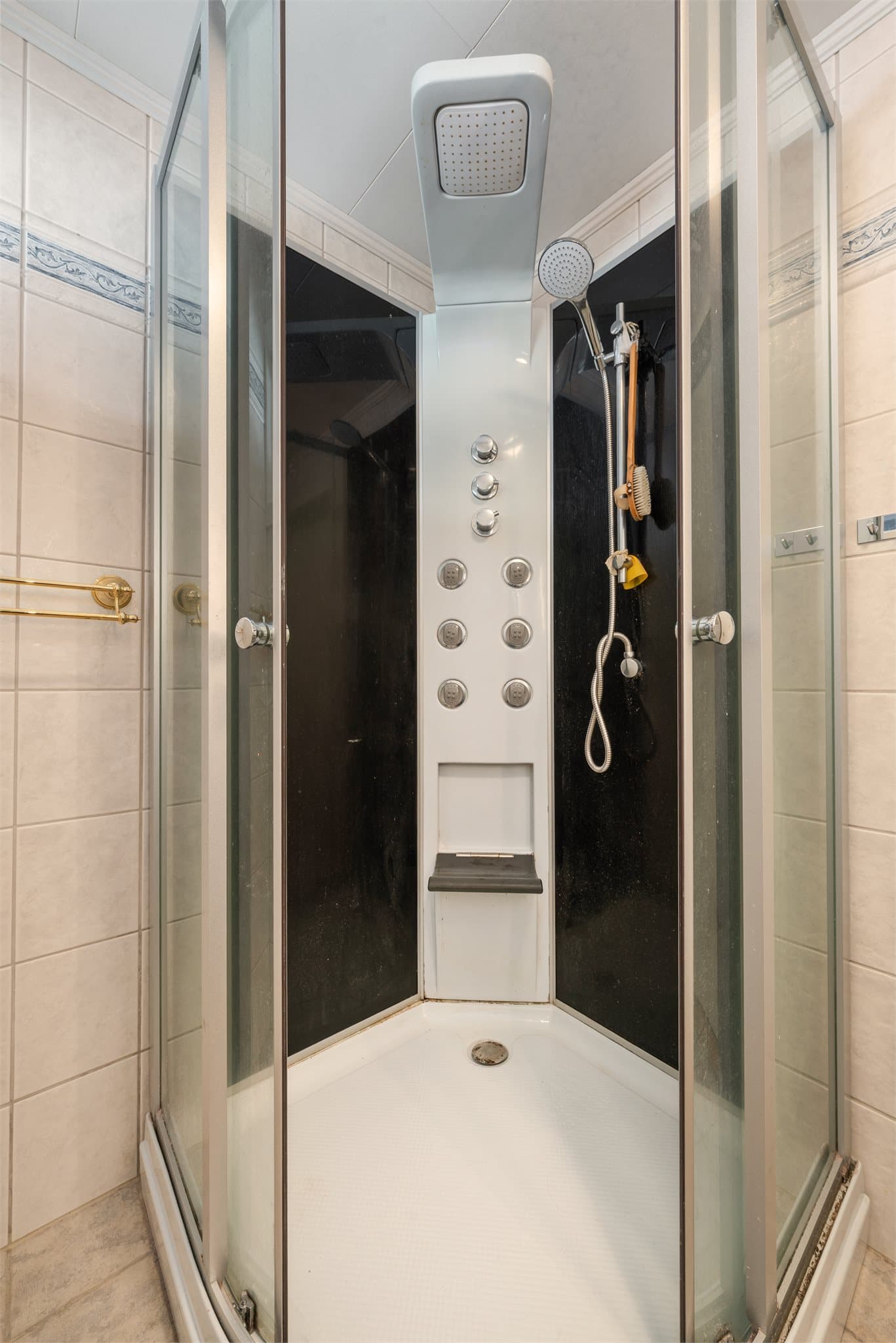 Dusjkabinett på bad.