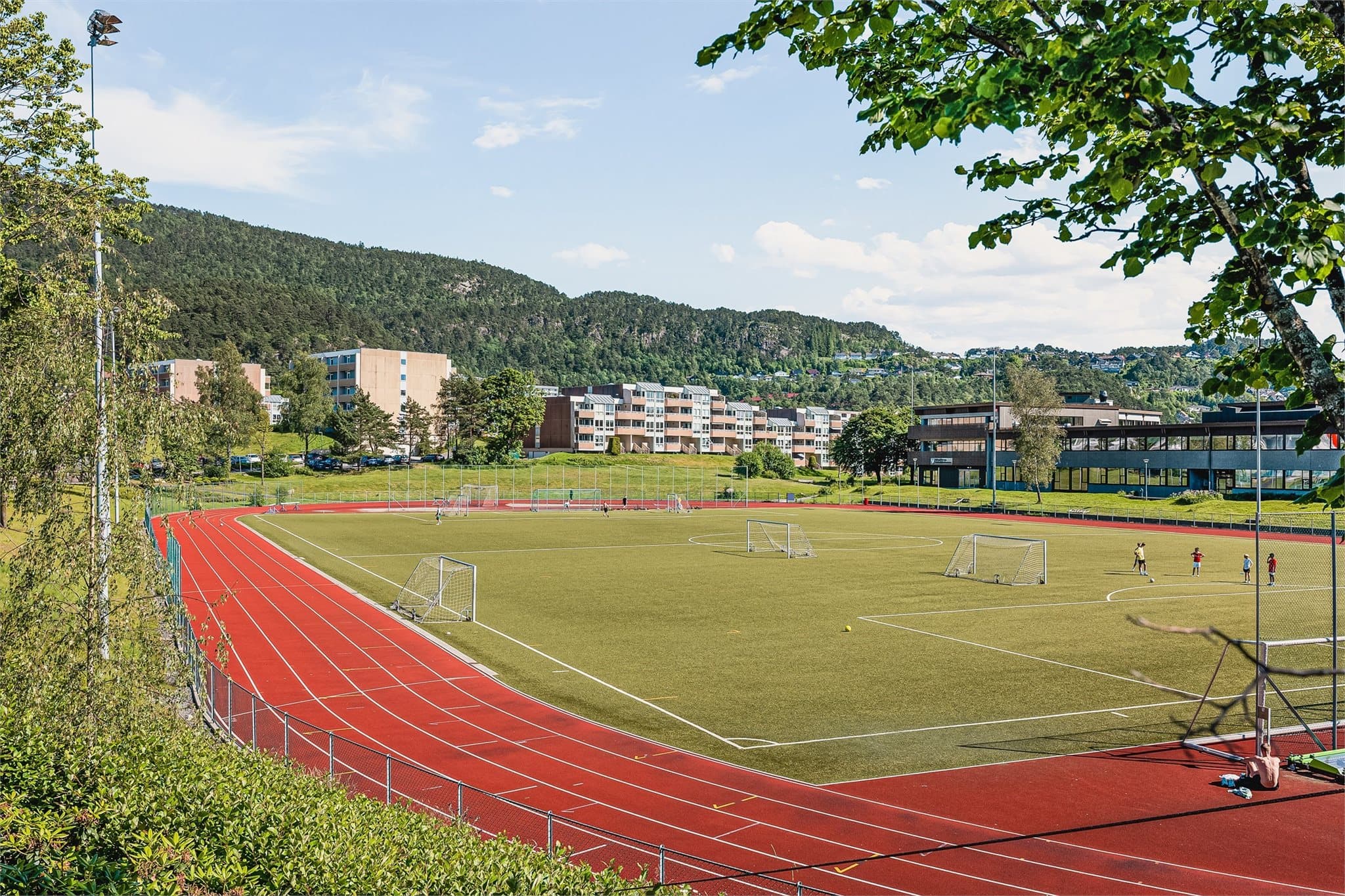 - Nabolaget rundt boligen er fullt av liv og muligheter -