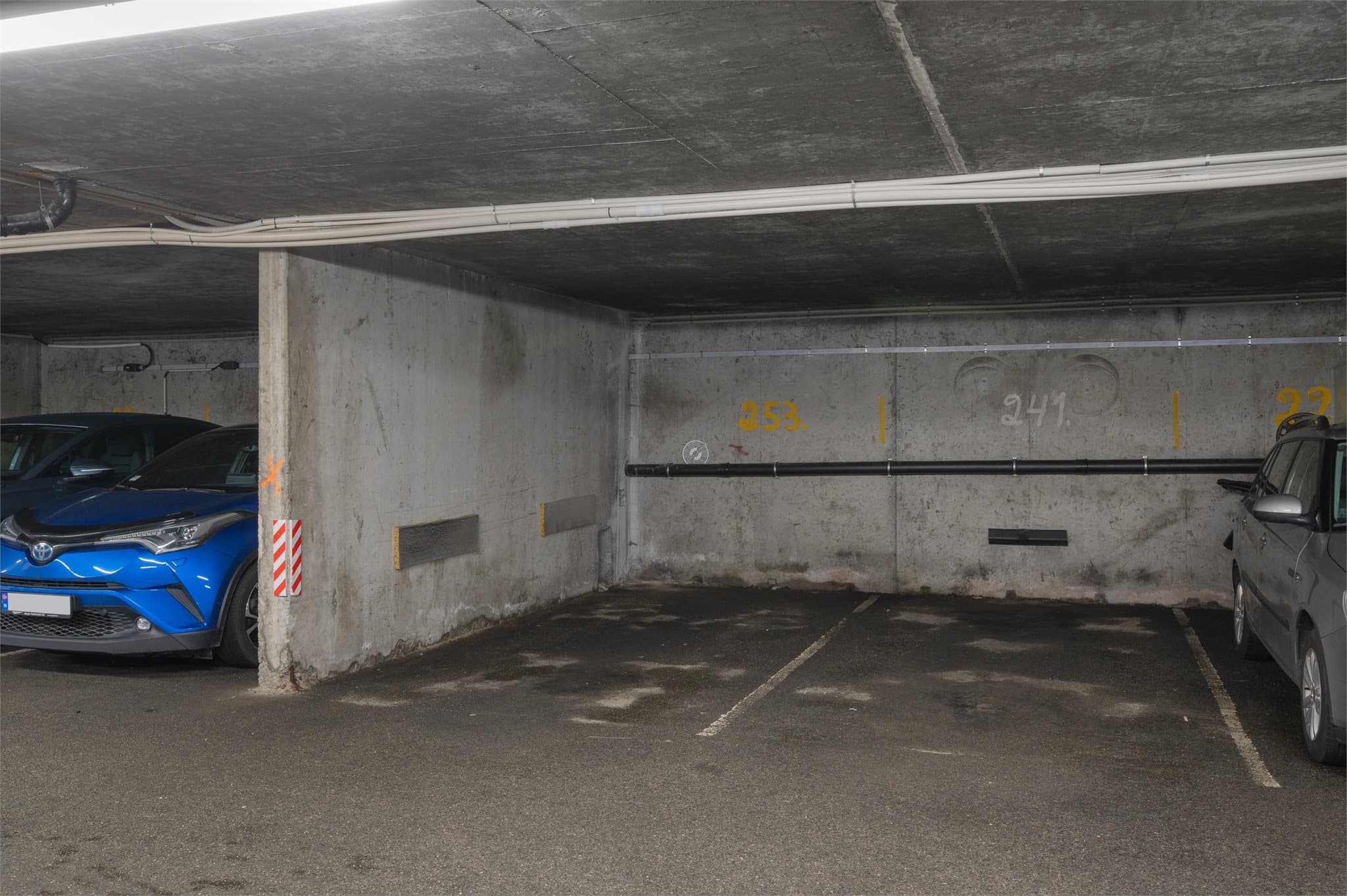 - Leiligheten har en fast garasjeplass med mulighet for å montere elbil-lader -