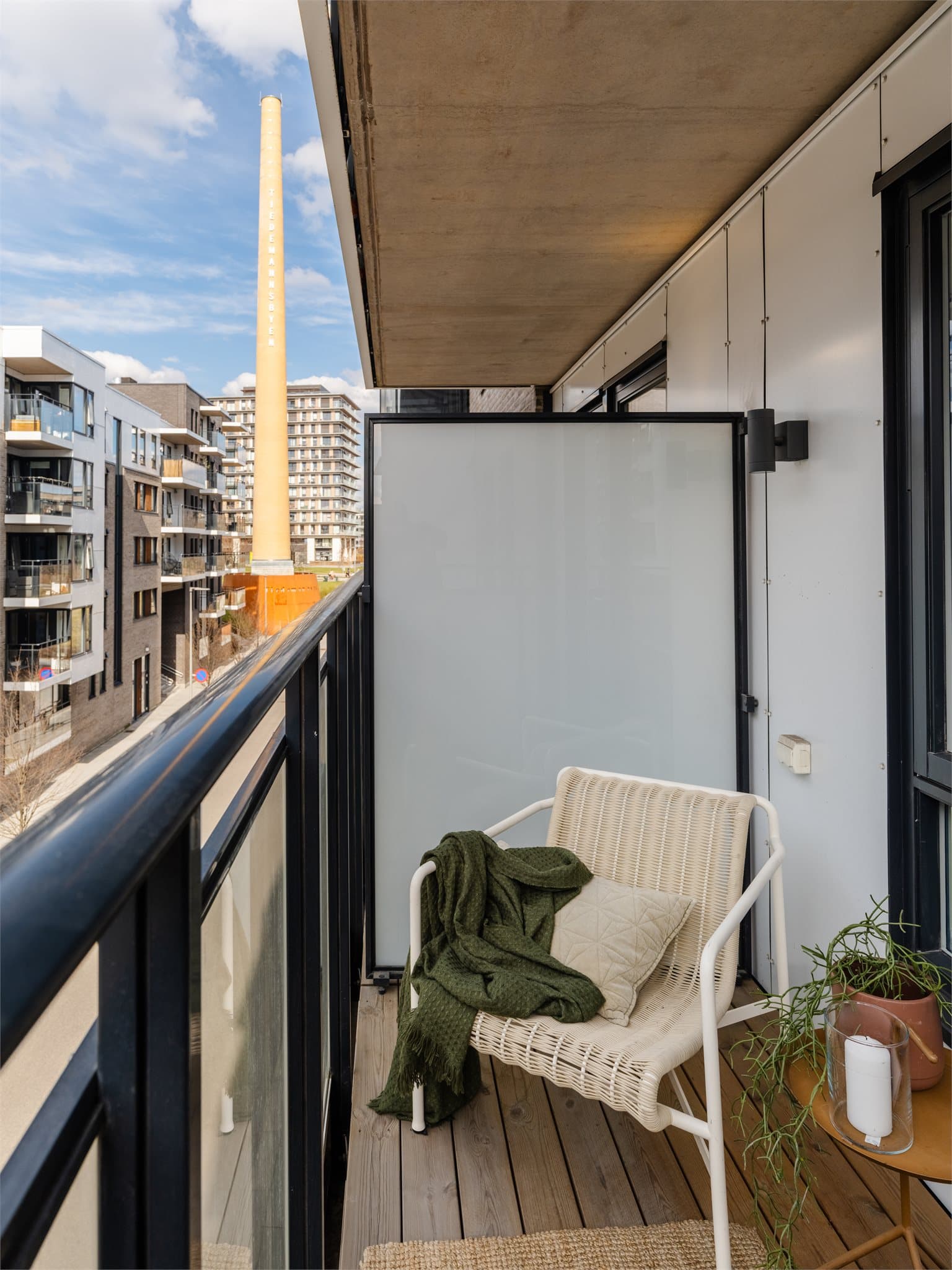 Balkongen er vendt mot nordvest og målt til 3,6 m².