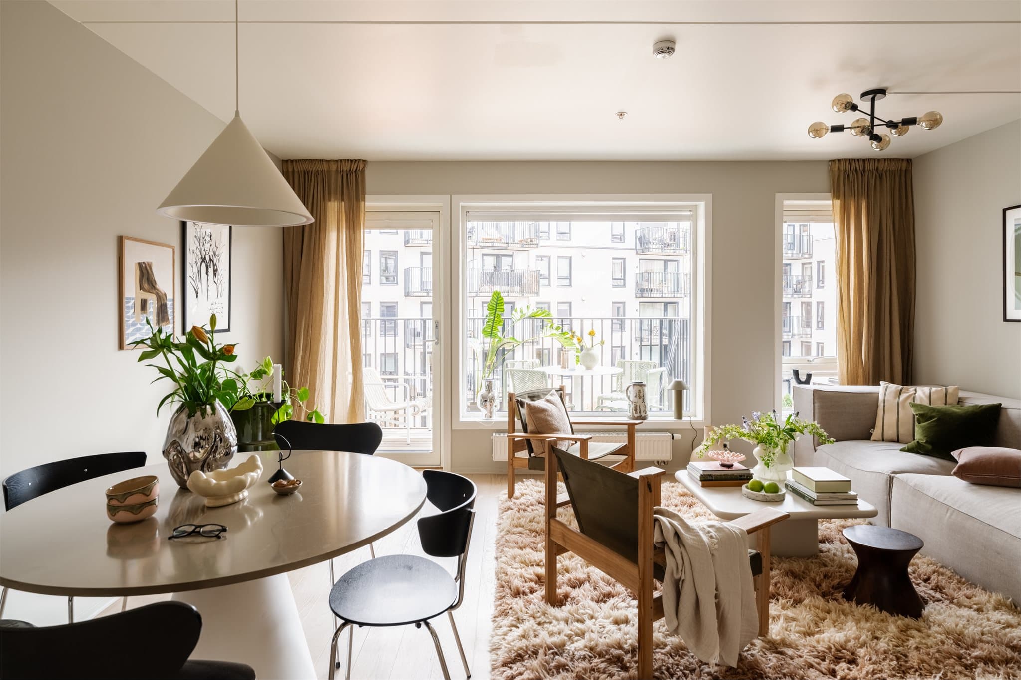 Leiligheten stod ferdig i 2019 og holder følgelig høy standard.