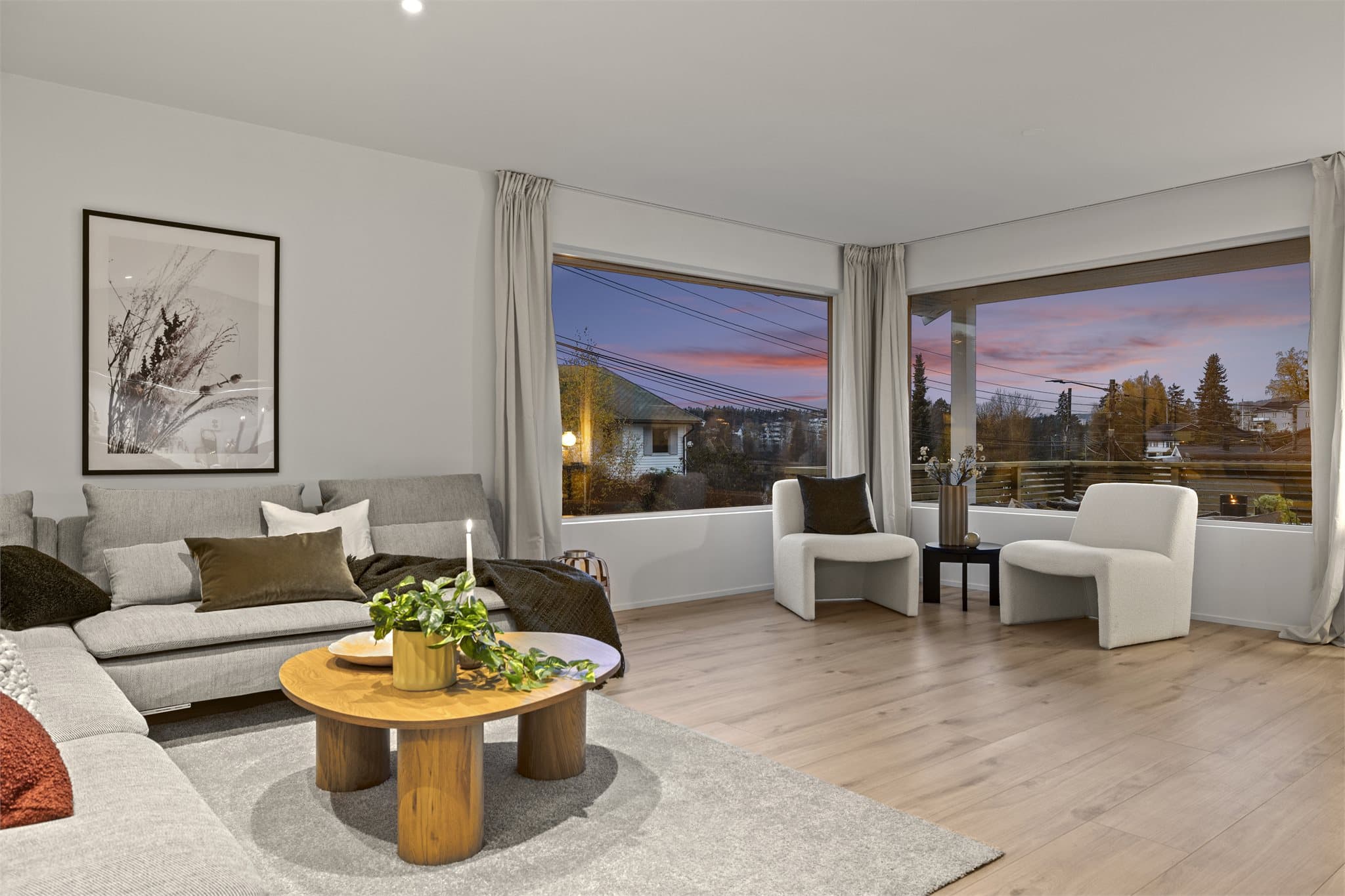 - Nydelige overflater og moderne belysning – totalrenovert i 2023 -