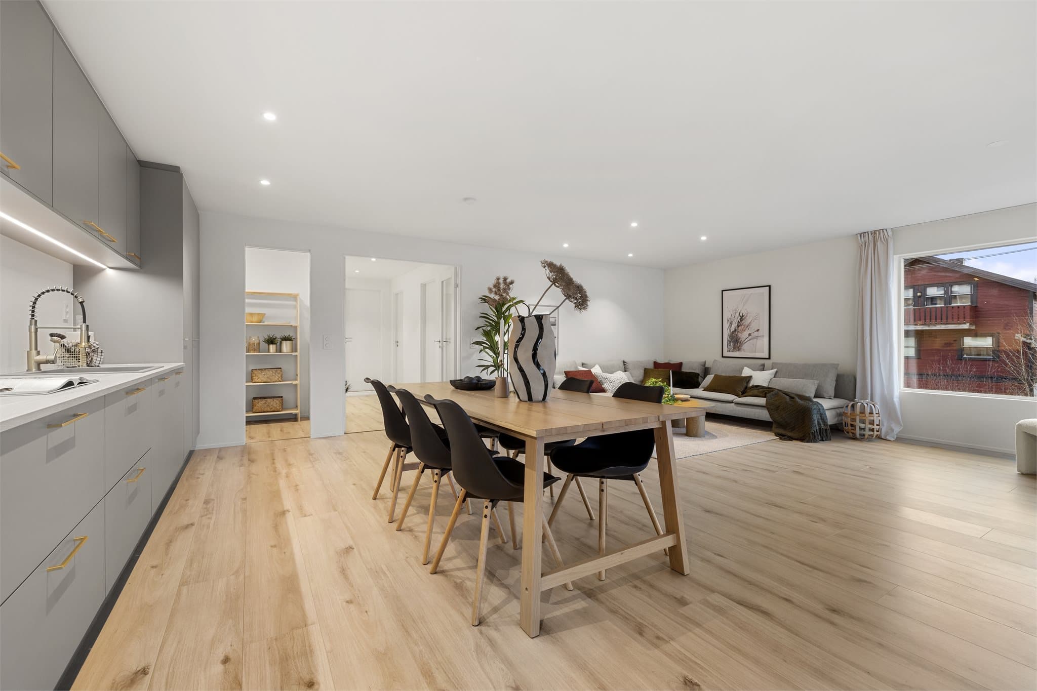 - Nydelige overflater og moderne belysning – totalrenovert i 2023 -